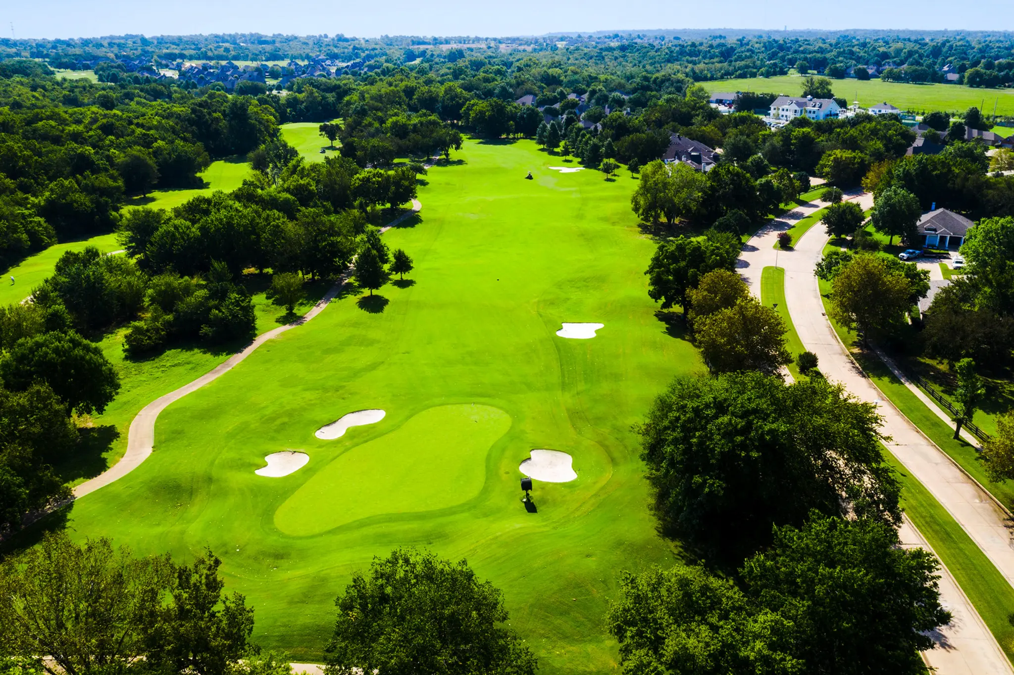 Award Winning 18-Hole Gold Course