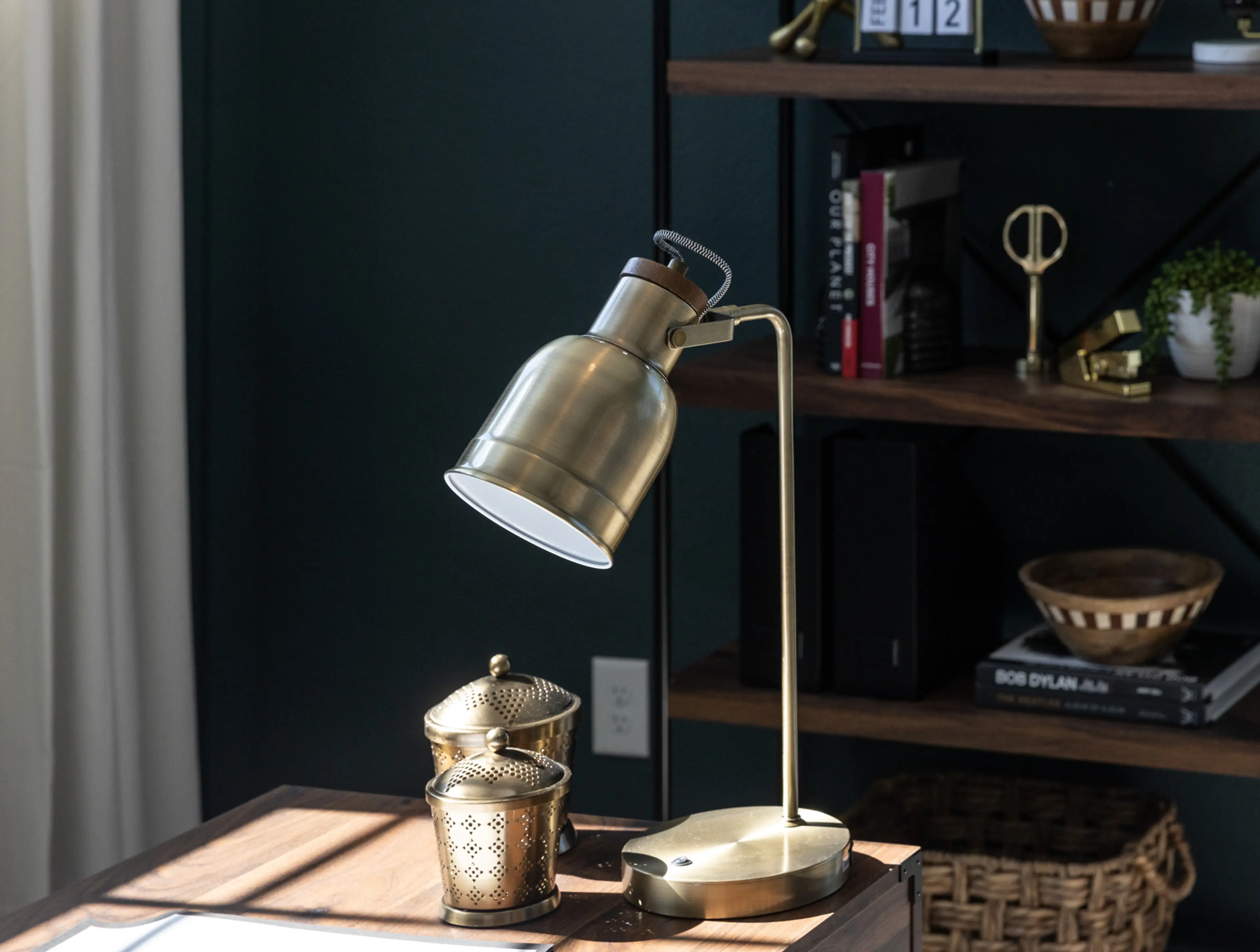 Slide - Opt to change the Flex space into an office.