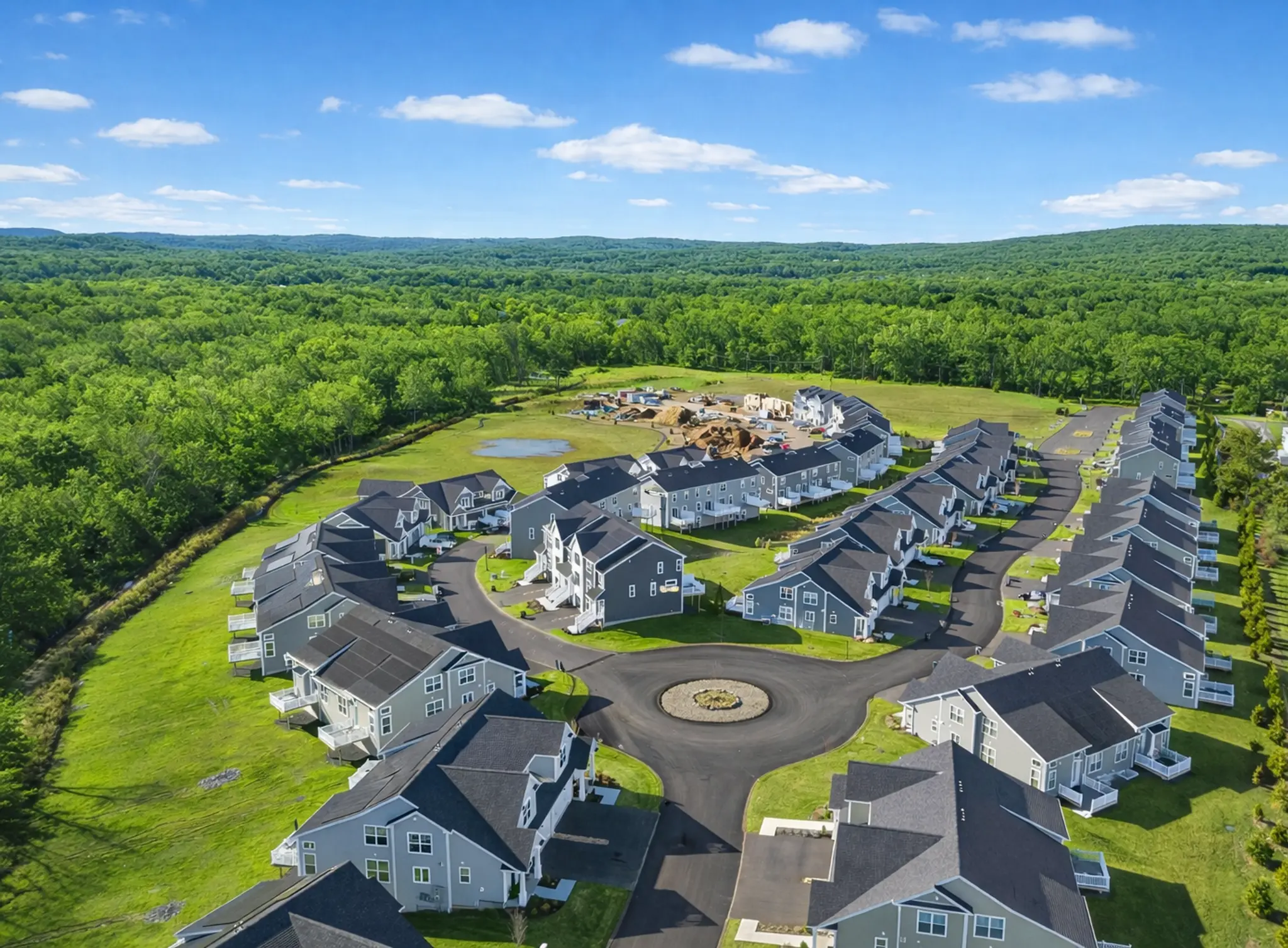 Thumbnail: The Reserve at Stonebridge Crossing | Cheshire, CT