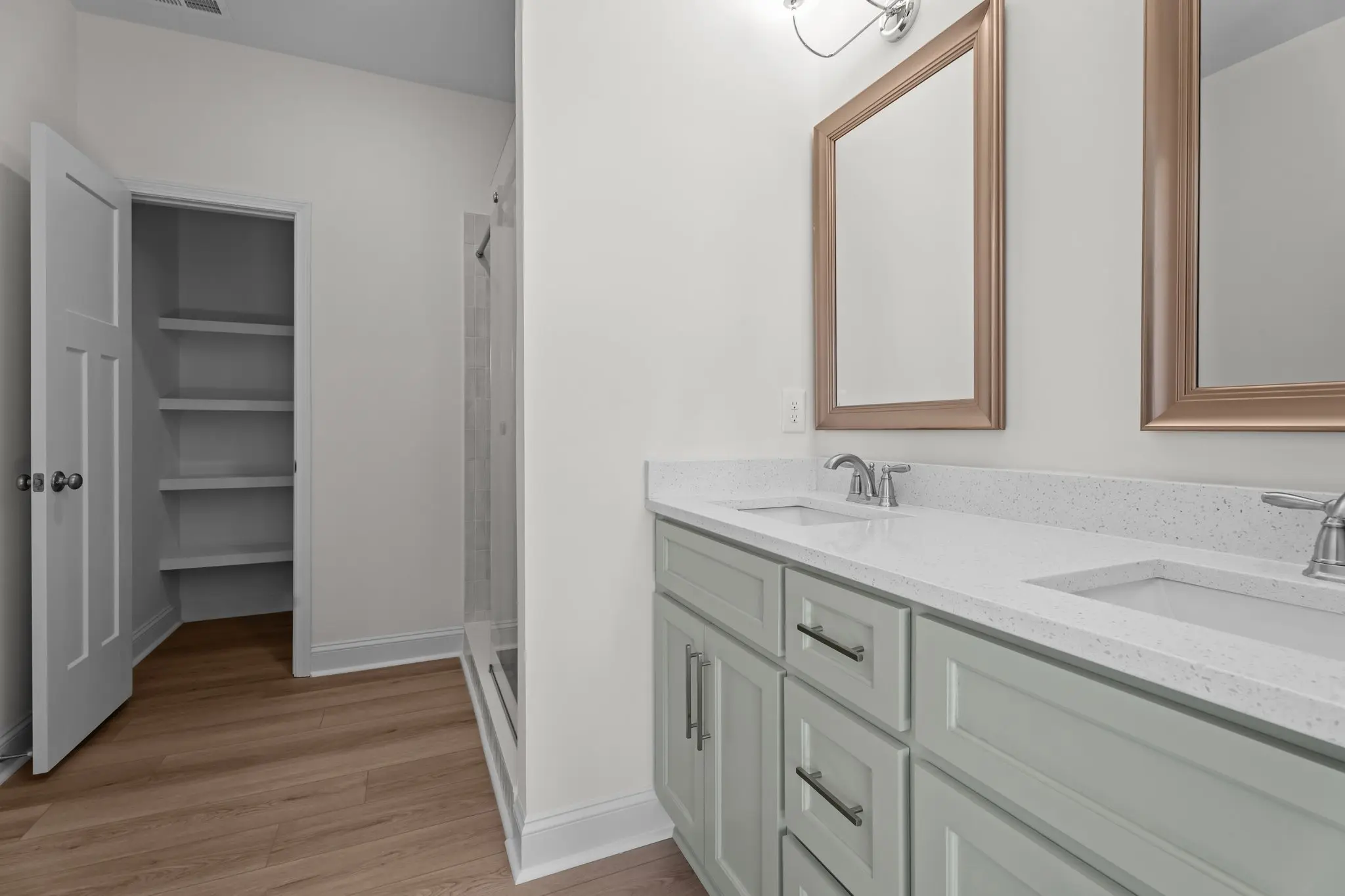 Gallery Thumbnail - 18