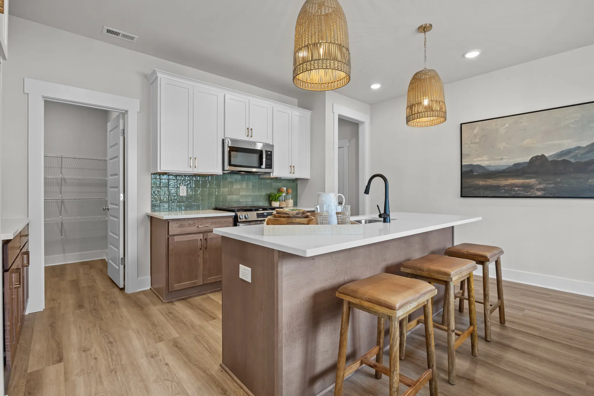 001_AP2-0277 Kitchen_3 - Medium_uComoImslicbvrIA - Thumbnail