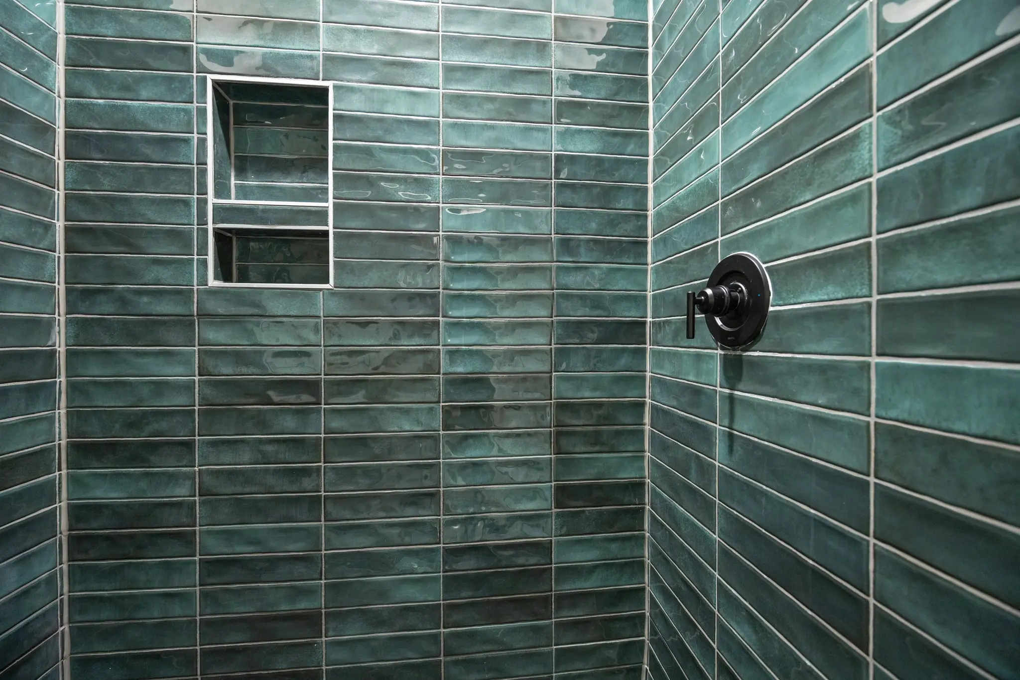 009_AP3-0318 Primary Bathroom - Detail_2 - Medium_bCqHYNuBqFghHgeG - Thumbnail