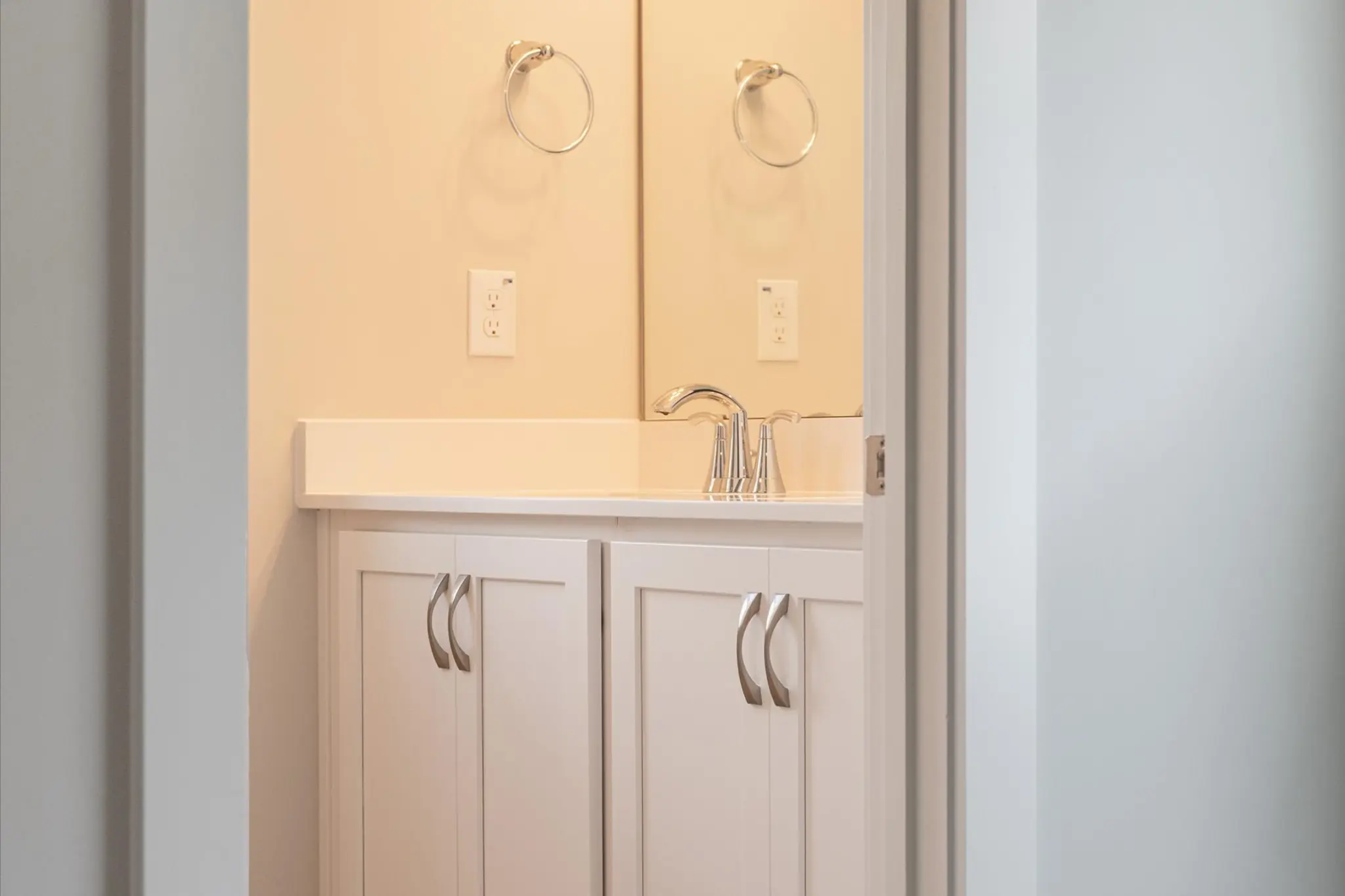 27-WG6-0115_Paper_A_PrimaryBathDetail_A2s5KNFCobdwrcFN - Thumbnail