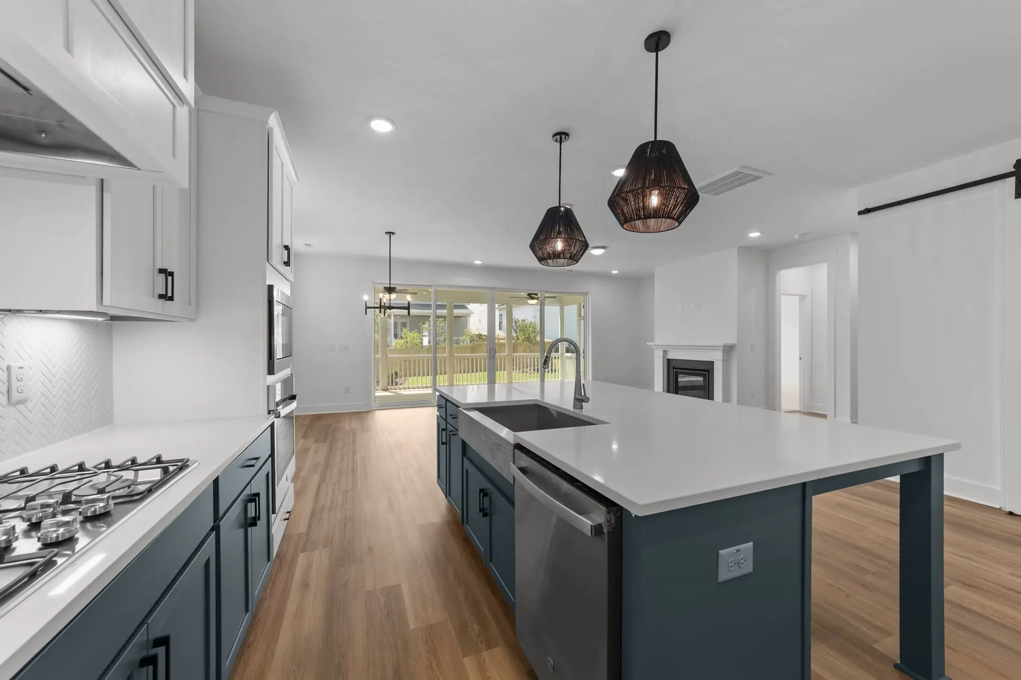 27-custom-VB4A3423_pDk8Gc5P0p9j1hn0 - Thumbnail