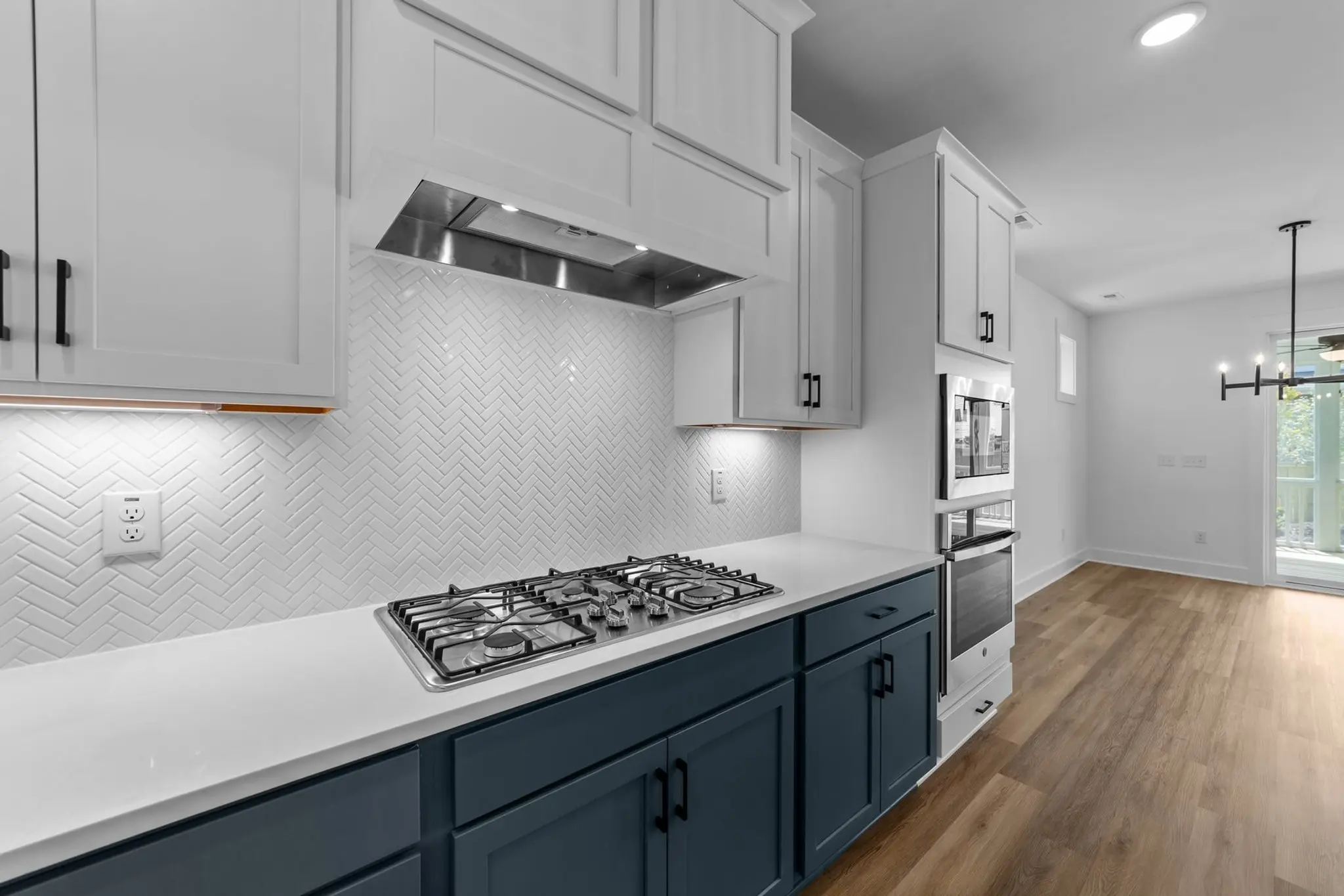 28-custom-VB4A3429_Ut1dxmDByvObgB6R - Thumbnail