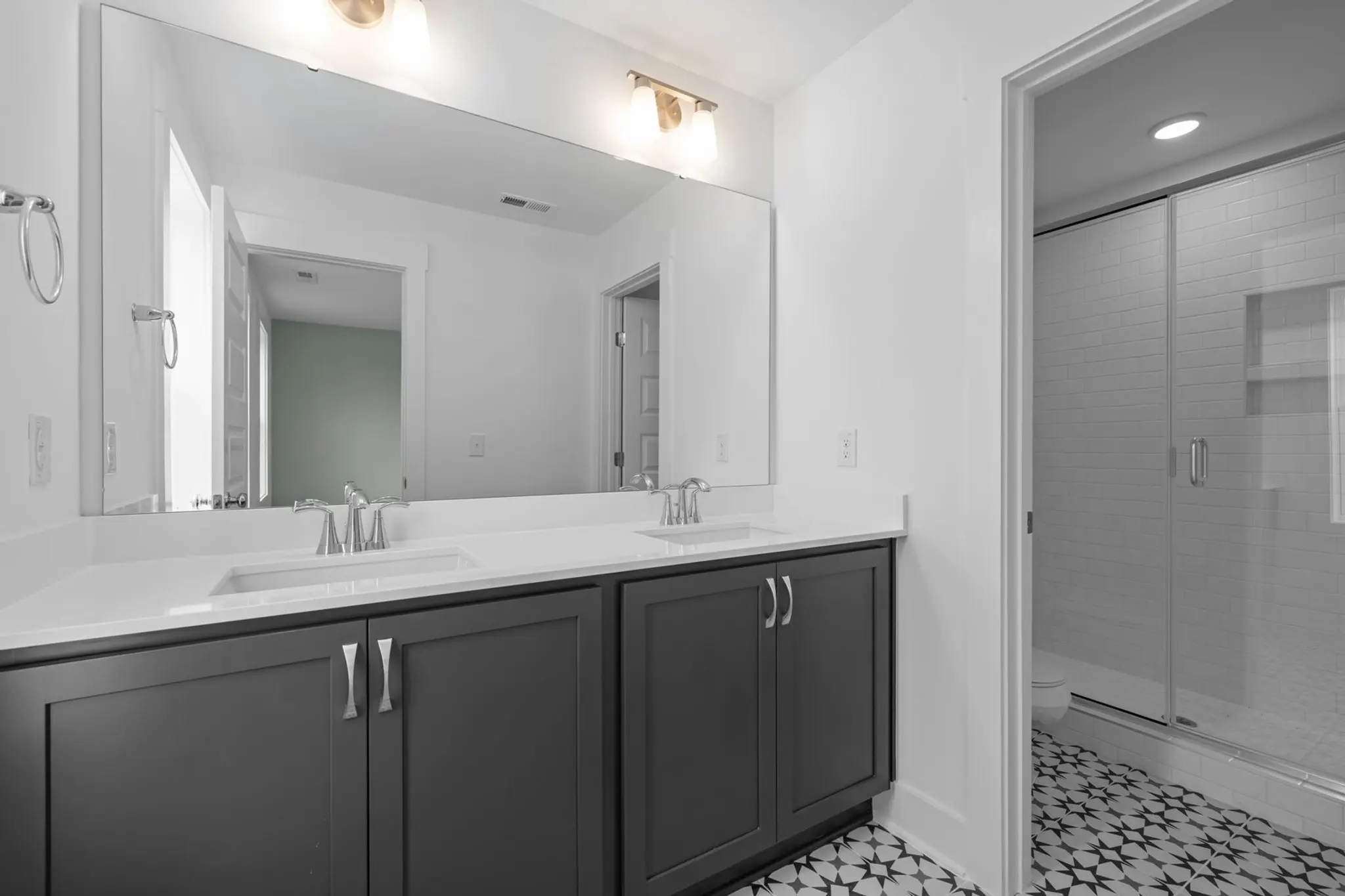 36-custom-5Z8A0761_jYSpo5o1nxTuwzk2 - Thumbnail