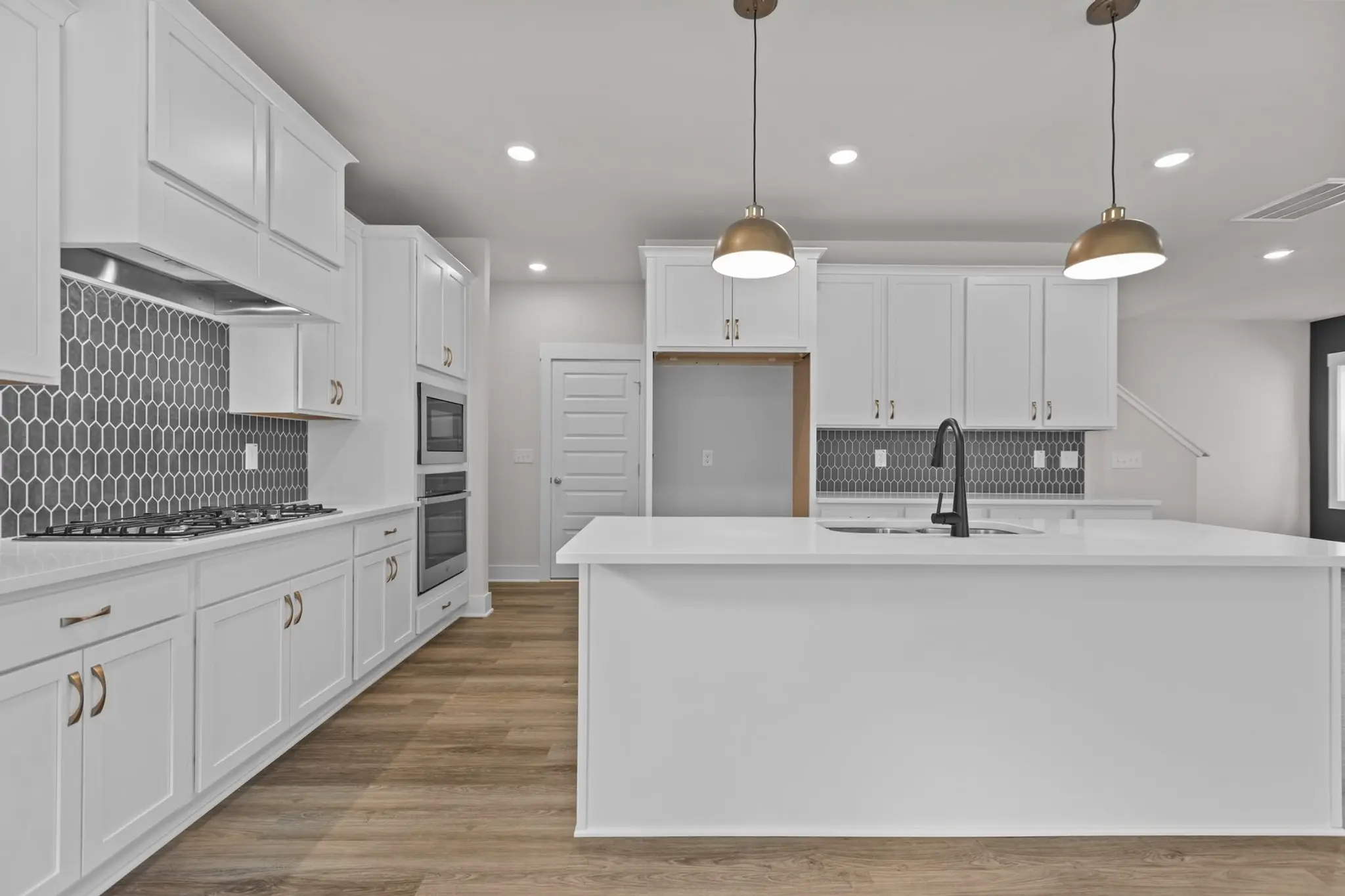 39-custom-2N6A4312_6jgE6ldwjFIriEQ9 - Thumbnail