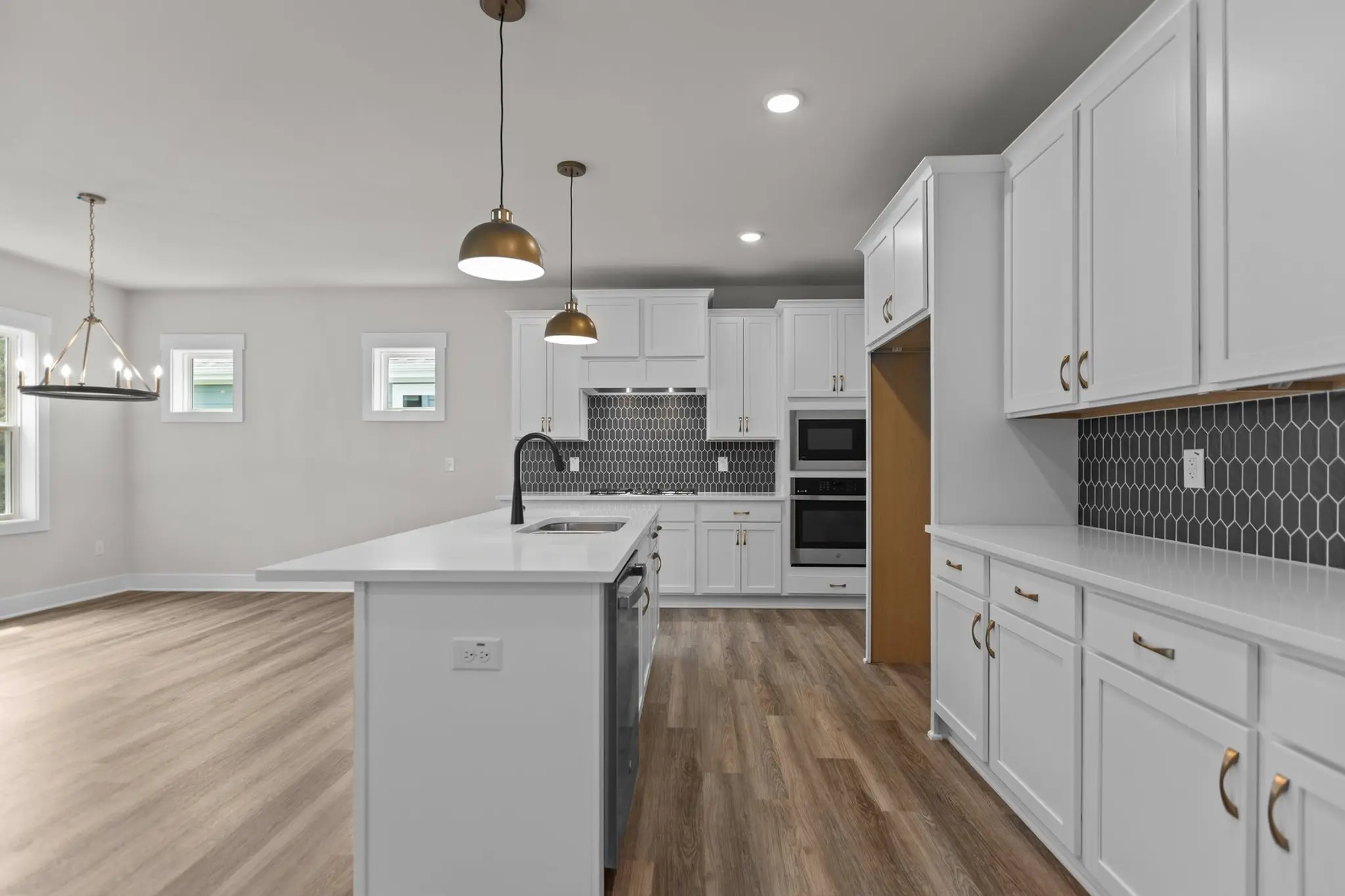 42-custom-2N6A4321_kk78hB0ci0hHMjJB - Thumbnail