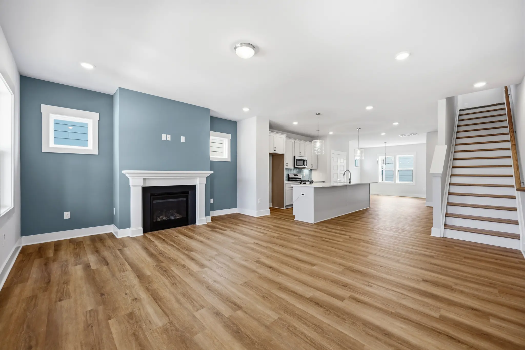 Family Room to Kitchen 