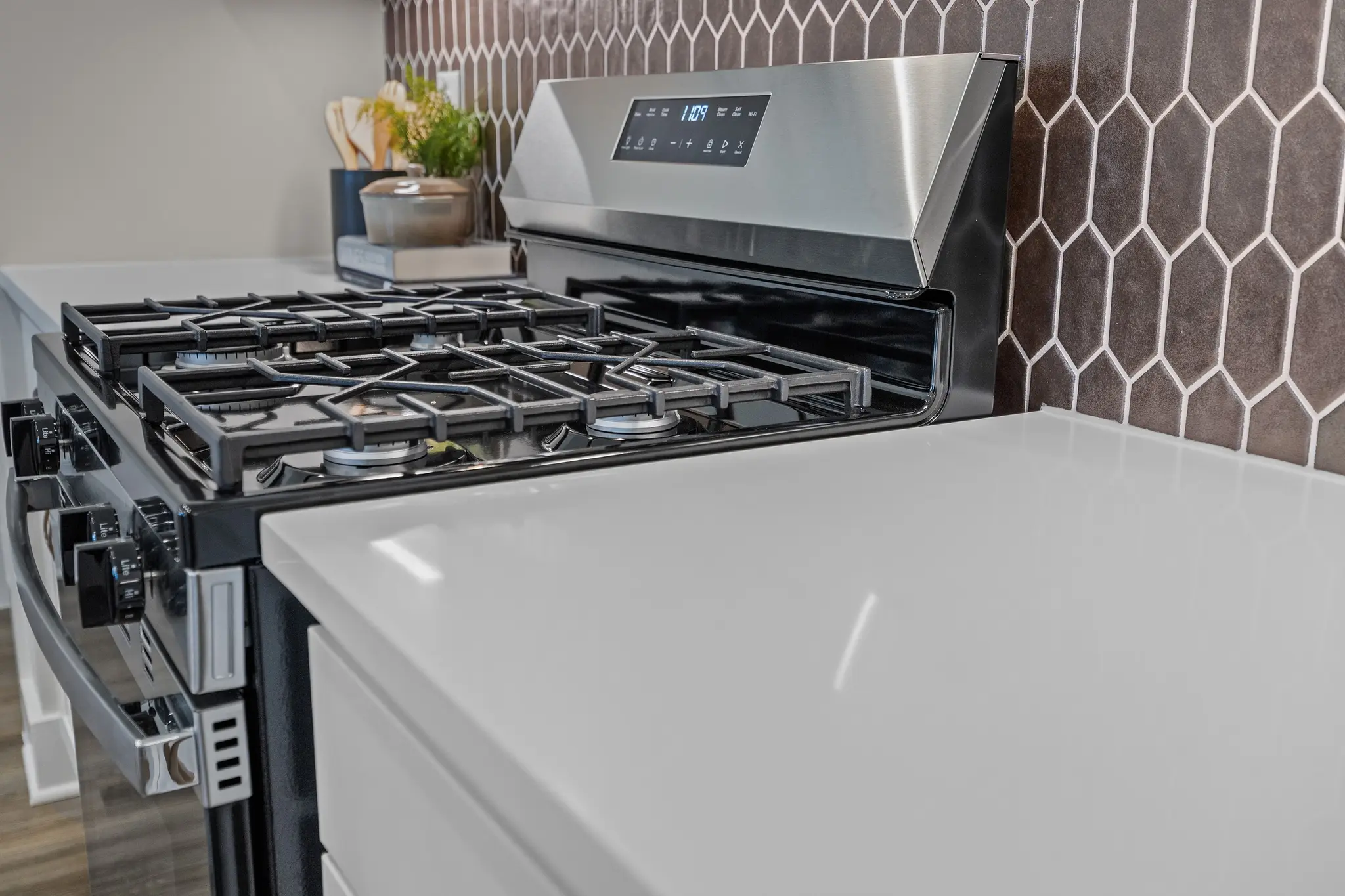 AP2-0271 Kitchen - Detail_7 - Medium_FtA9Tp8hHtf6UPND - Thumbnail