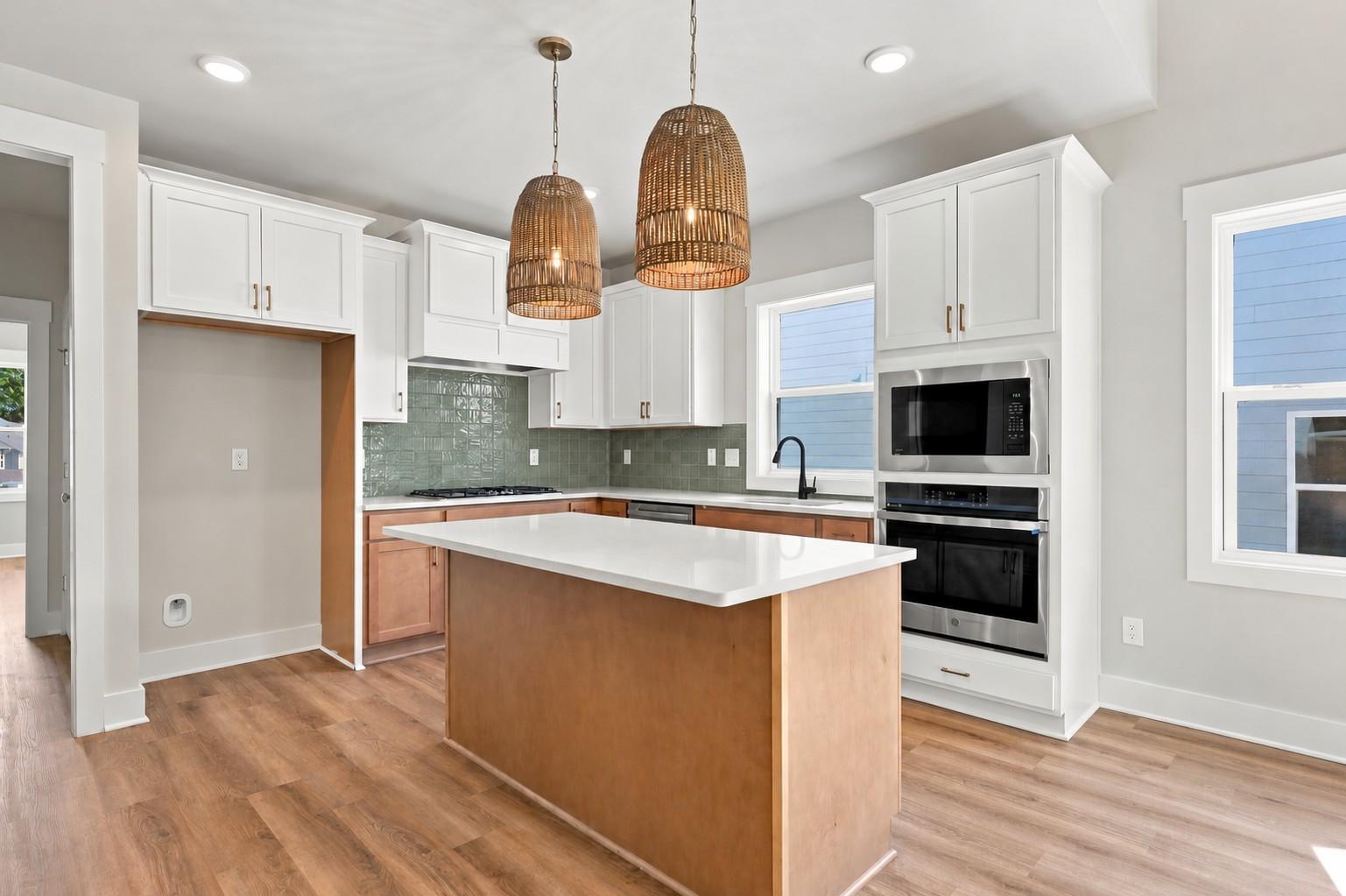 Thumbnail - 1128 Lamplighter Drive