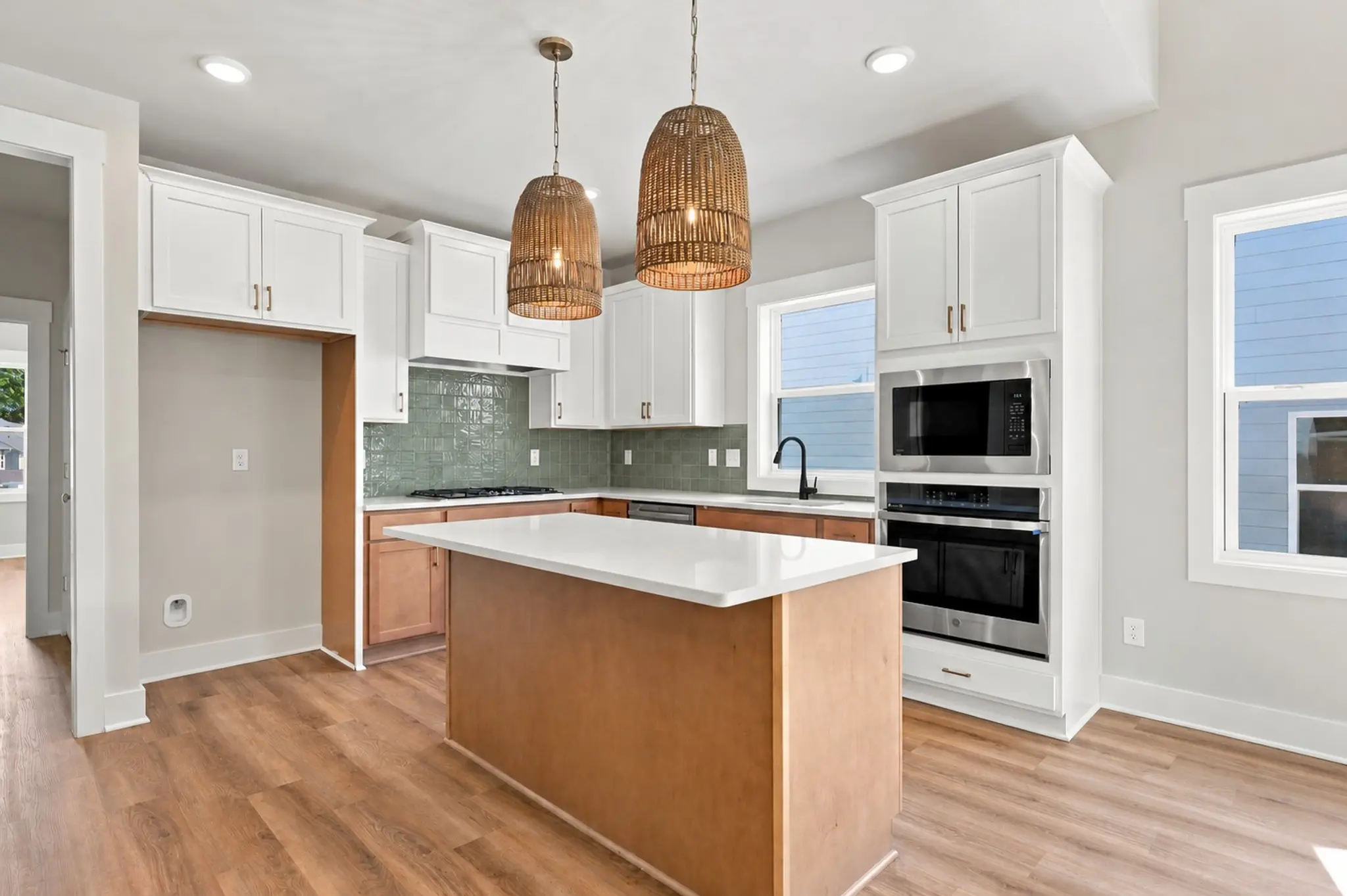 Thumbnail - 1128 Lamplighter Drive