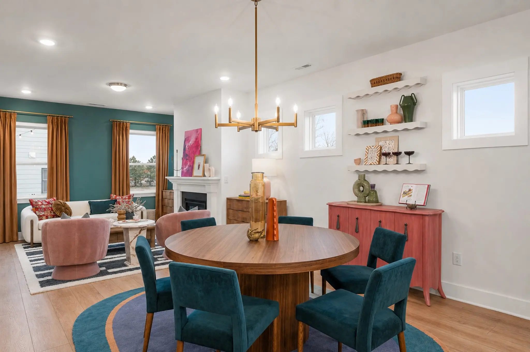 Dining to Family Room 