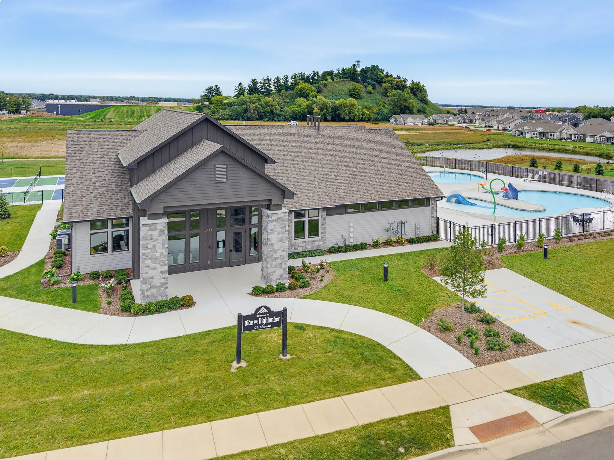 Clubhouse 