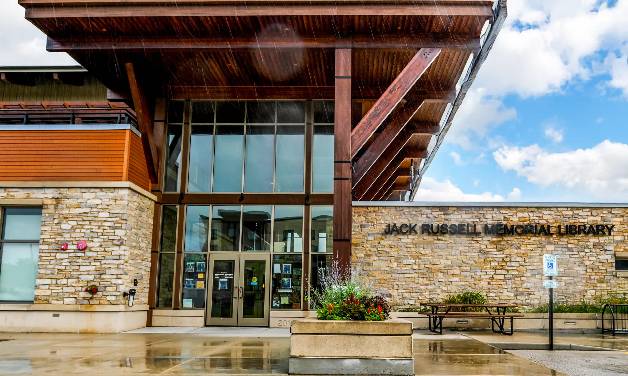 Jack Russell Memorial Library Hartford, WI