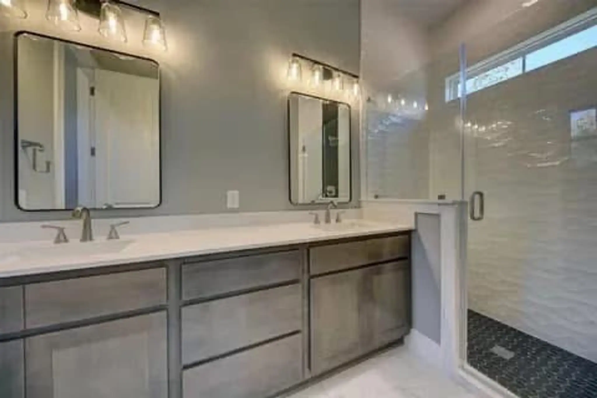 Thumbnail: IMG_4962_mbmOaUjruGZVt0Tp