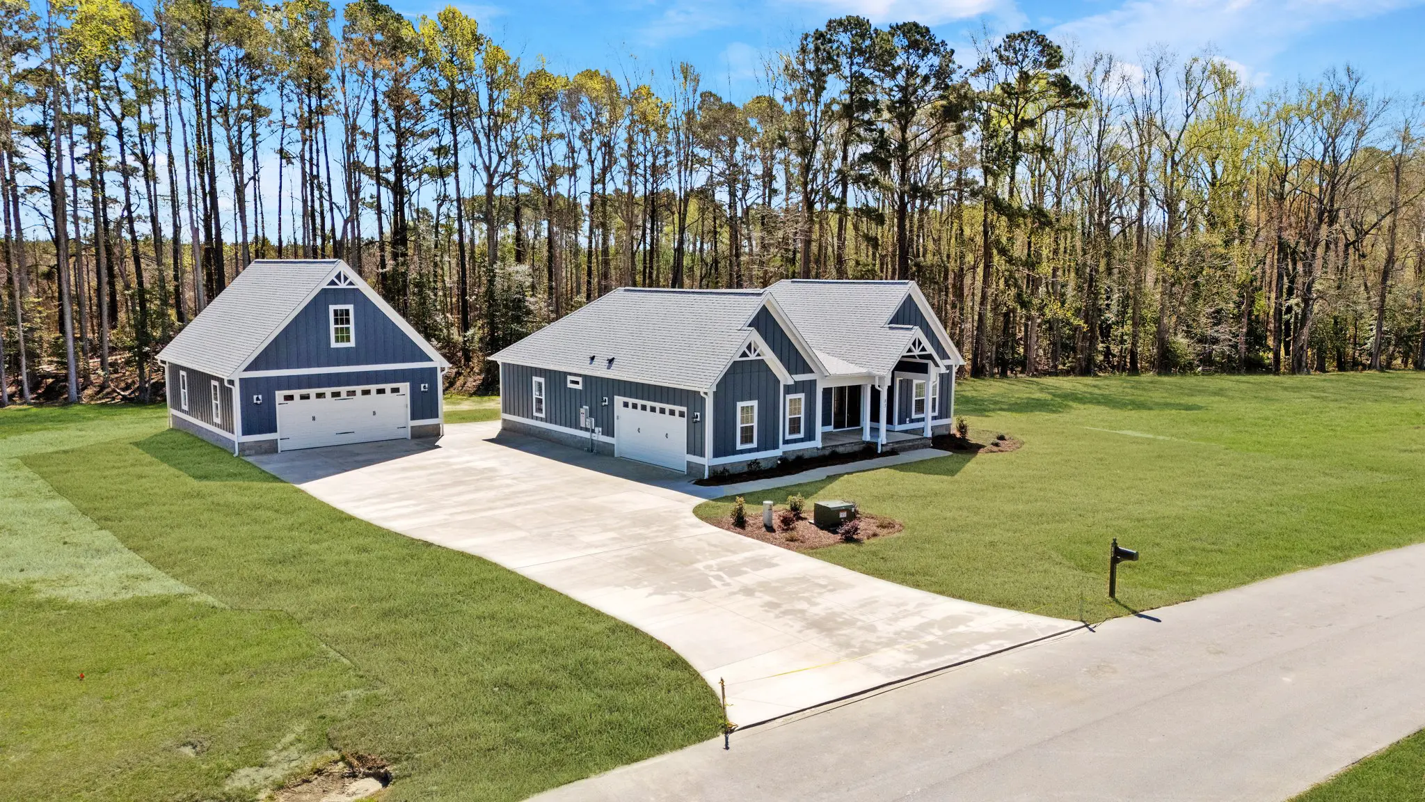 Thumbnail: 4-web-or-mls-DJI_20250327111659_0657_D_uer1RSuOgTaY84rO