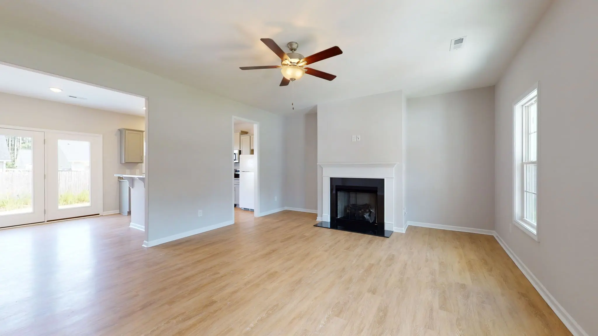 Tyler - Interior Photo 11