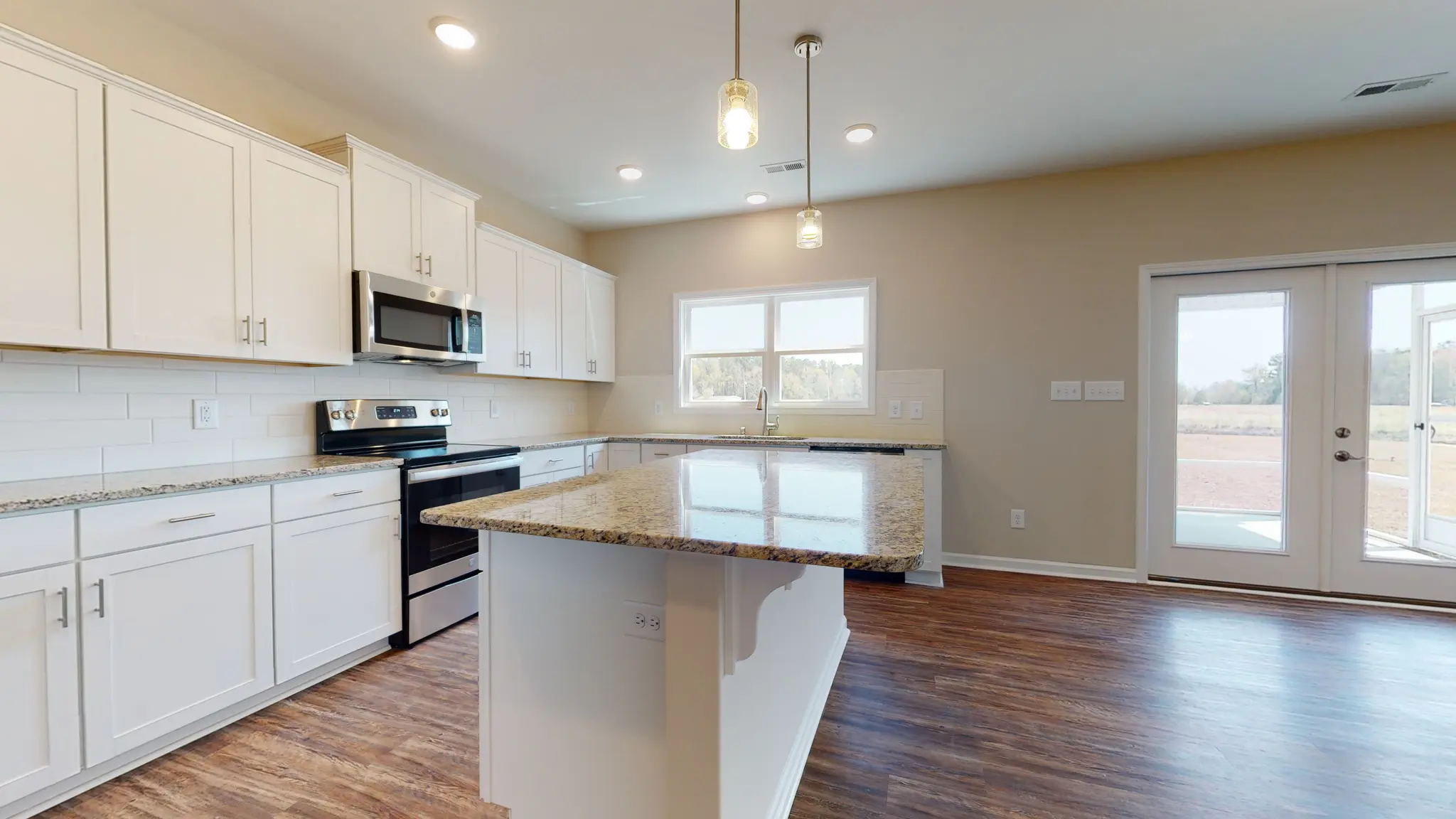 Clayton - Interior Photo 20