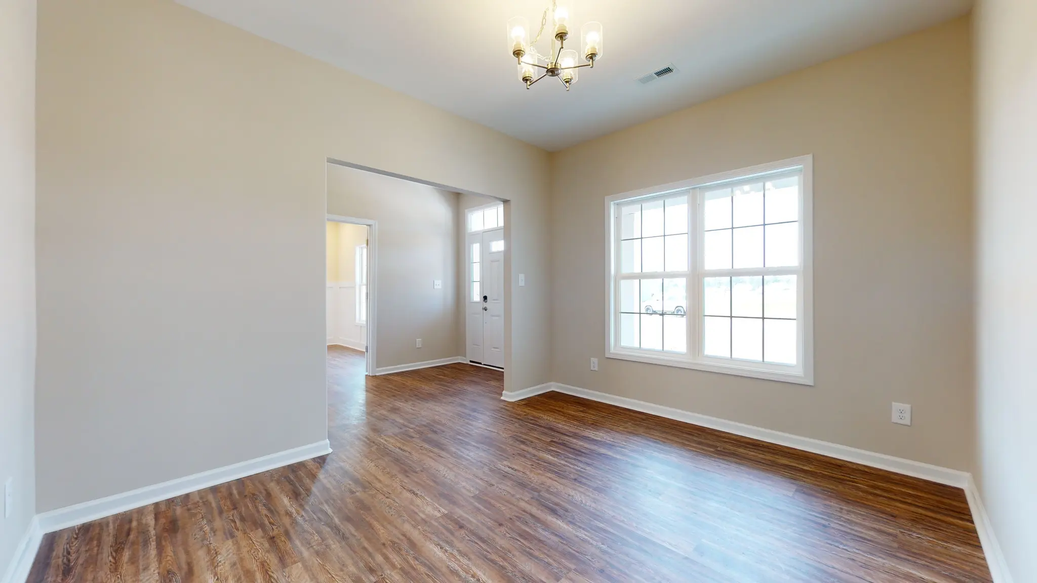 Clayton - Interior Photo 22