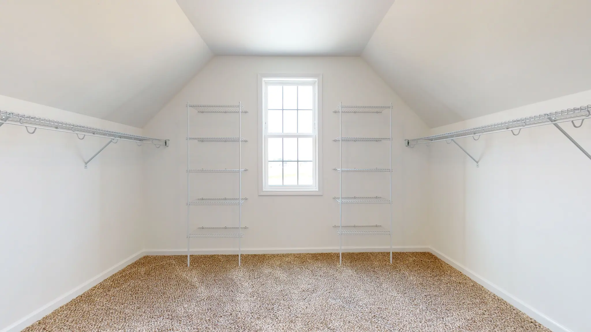 Clayton - Interior Photo 39