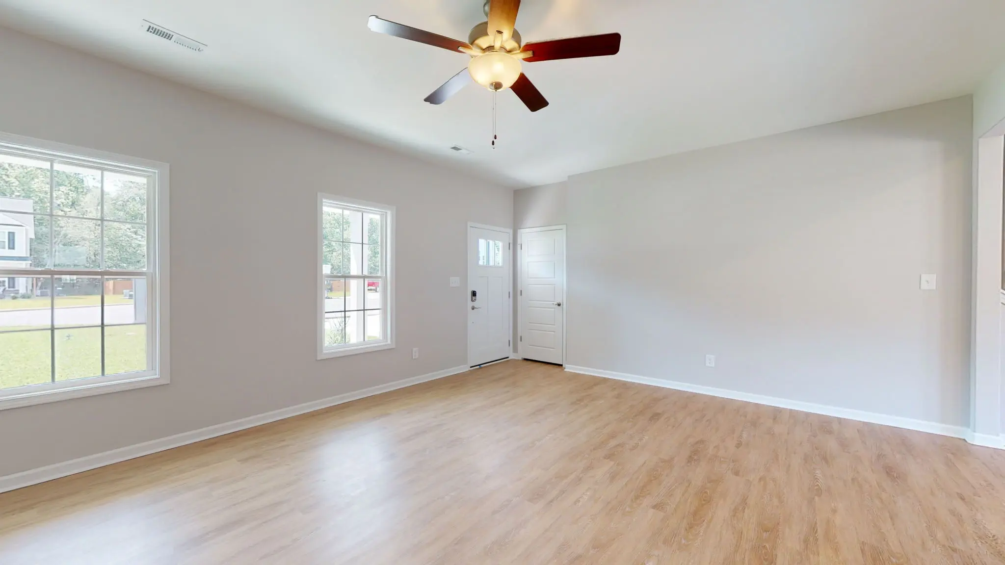 Tyler - Interior Photo 13