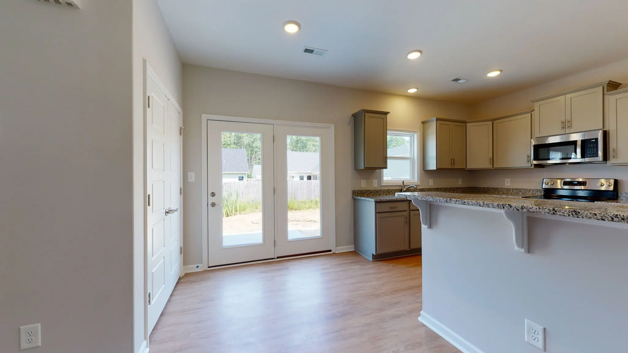 Tyler - Interior Photo 15
