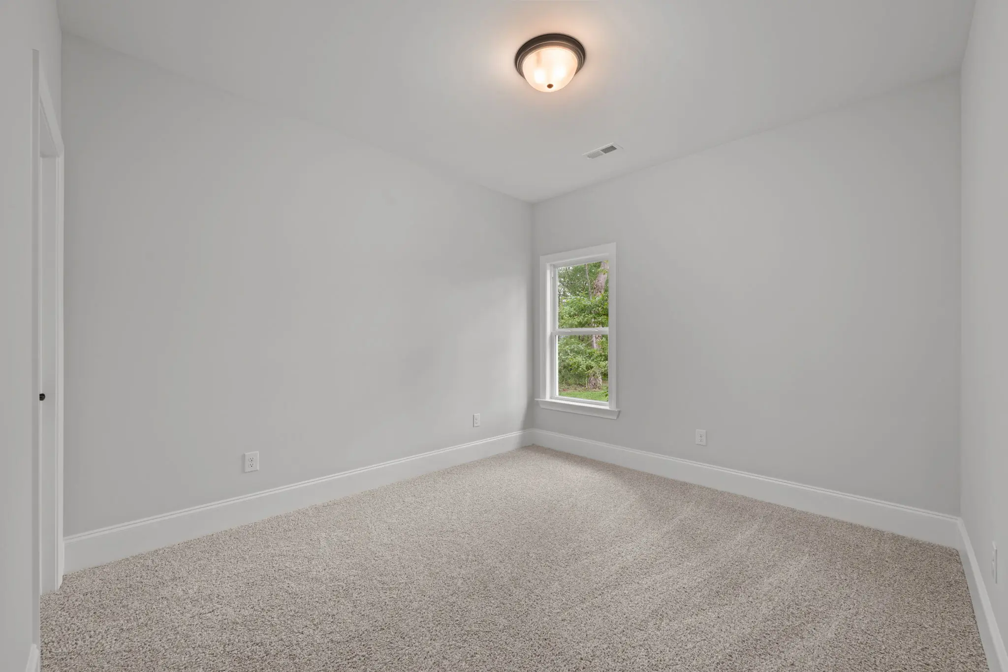 Arlington AP 2207 - Interior Photo 10