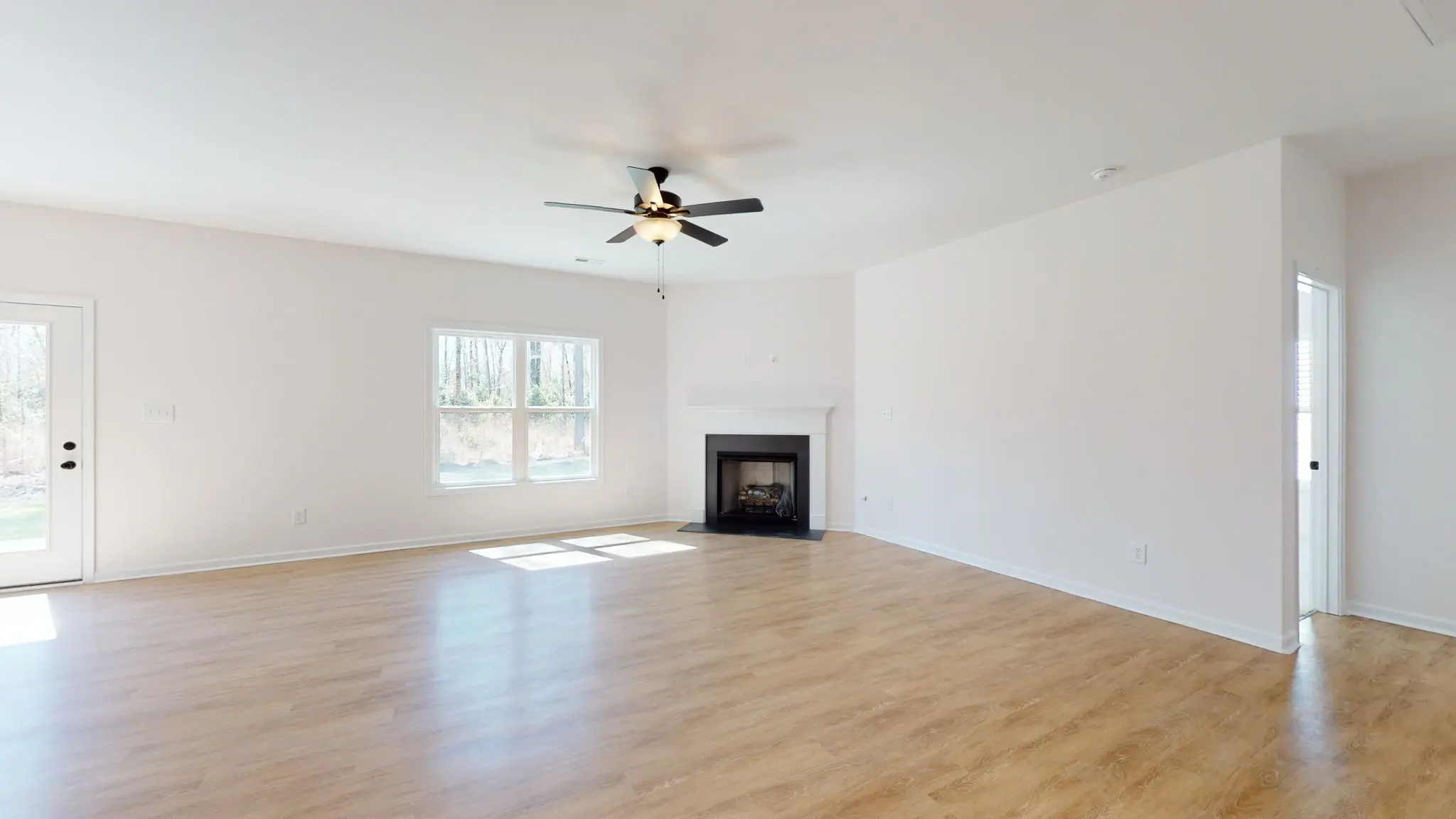 Catherine - Interior Photo 54
