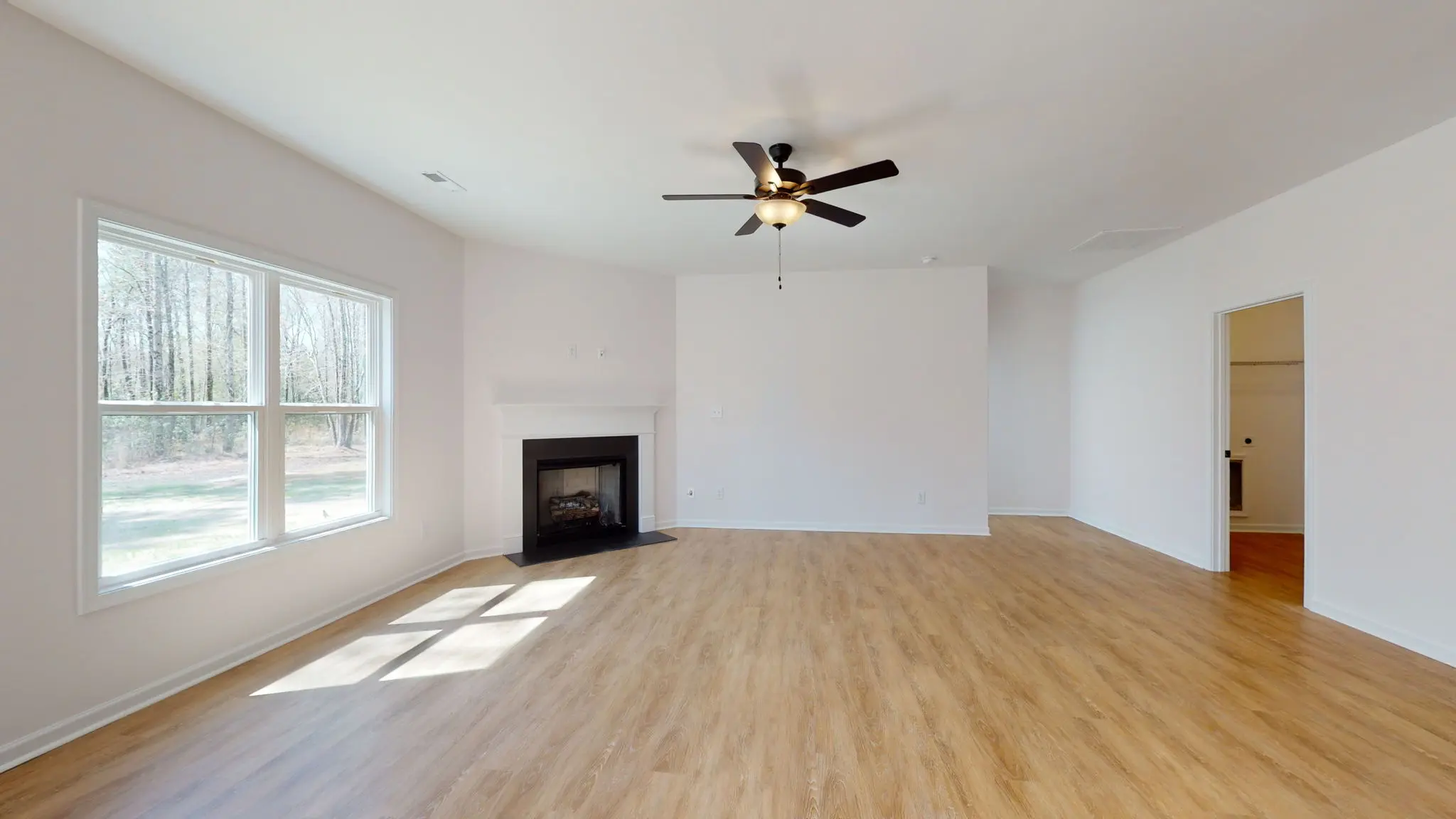 Catherine - Interior Photo 52