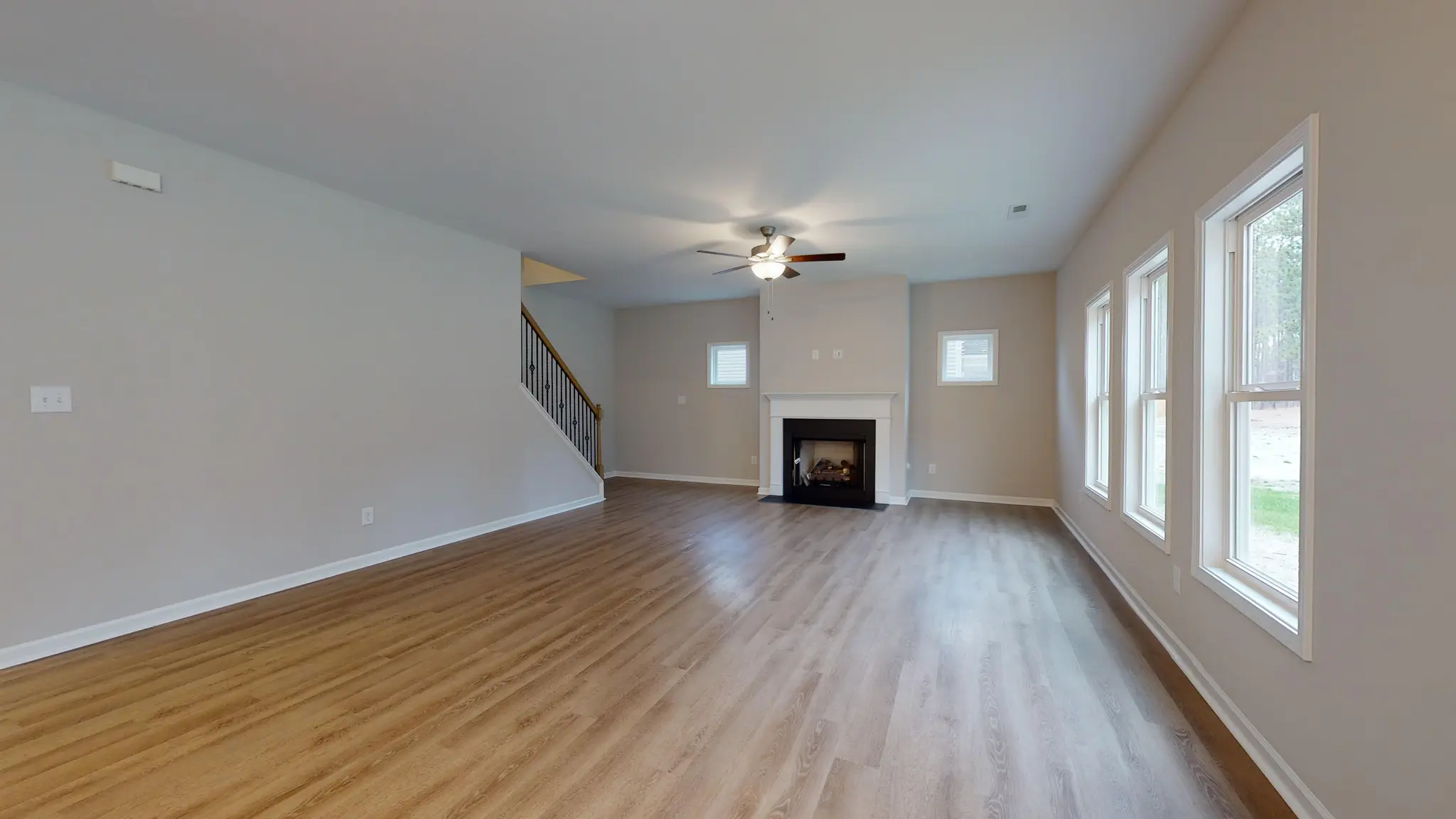 Thornwood - Interior Photo 18