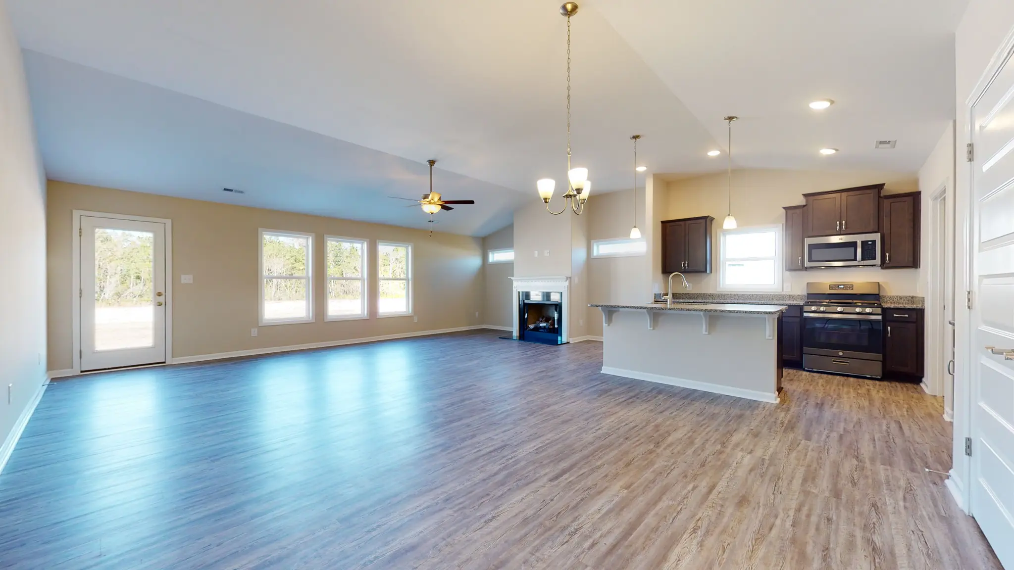 Corbin - Interior Photo 34