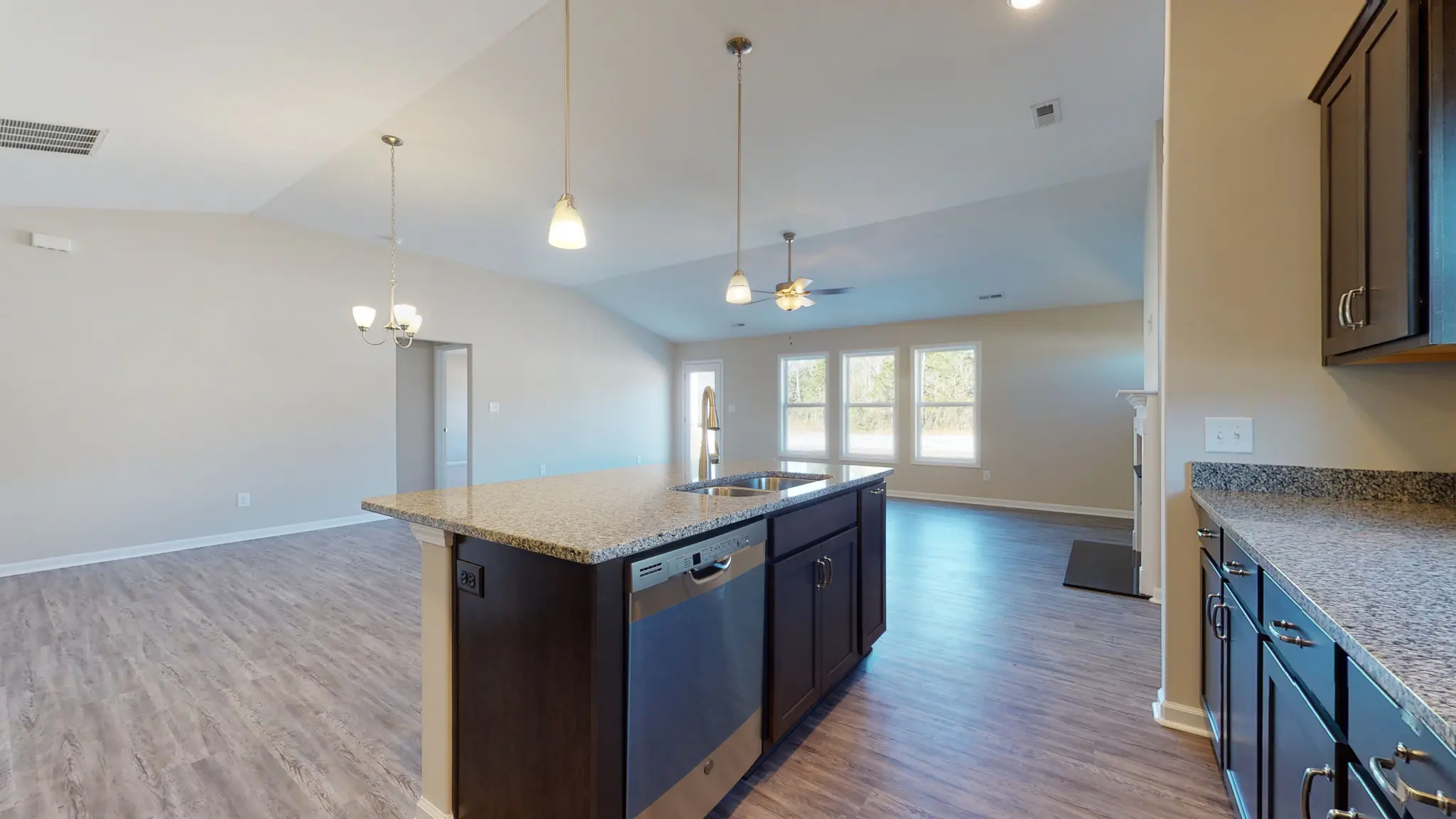 Corbin - Interior Photo 28