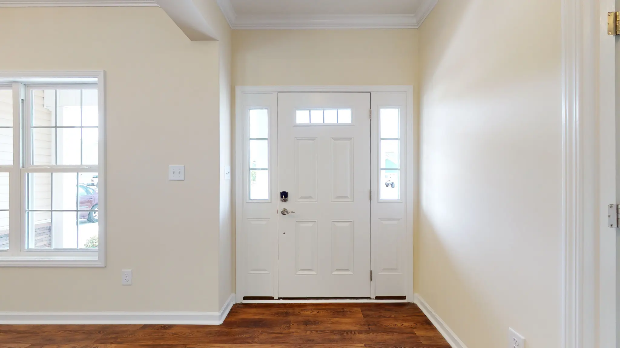 Fairfax - Interior Photo 9