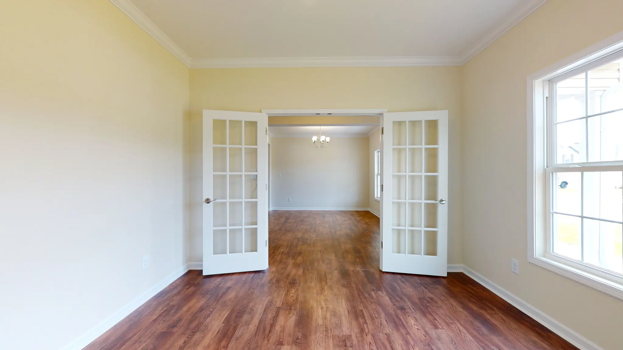 Fairfax - Interior Photo 12