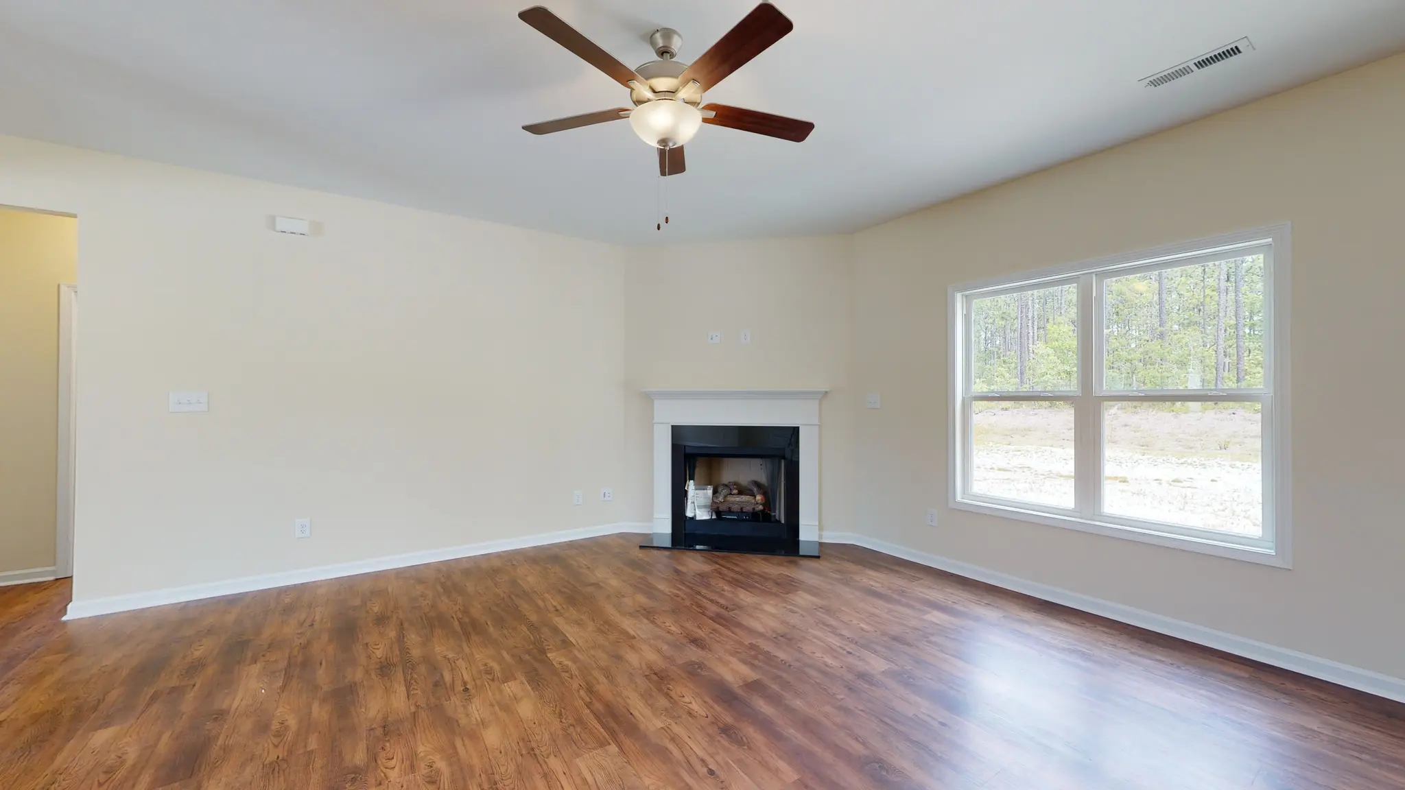 Fairfax - Interior Photo 14