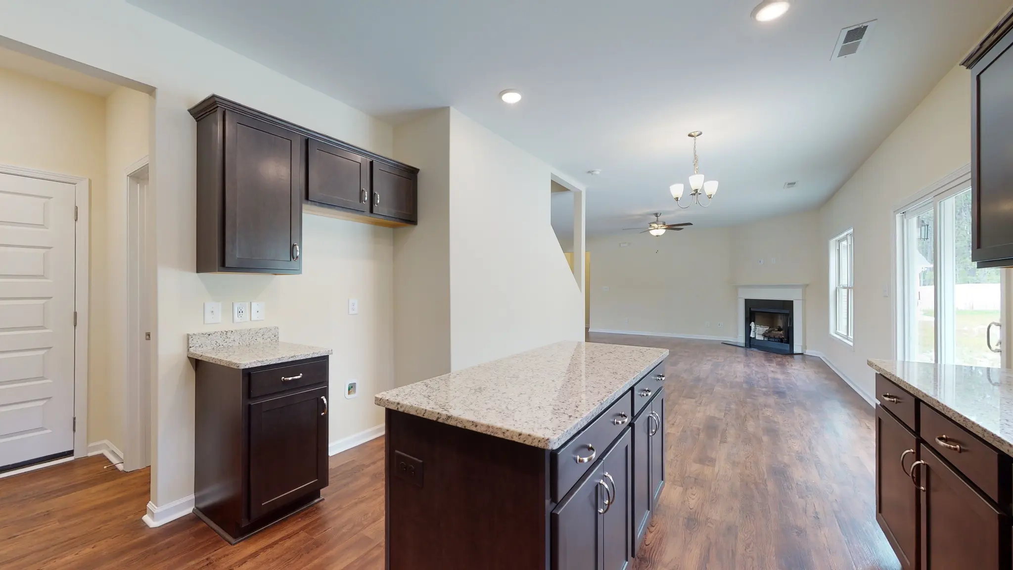 Fairfax - Interior Photo 19