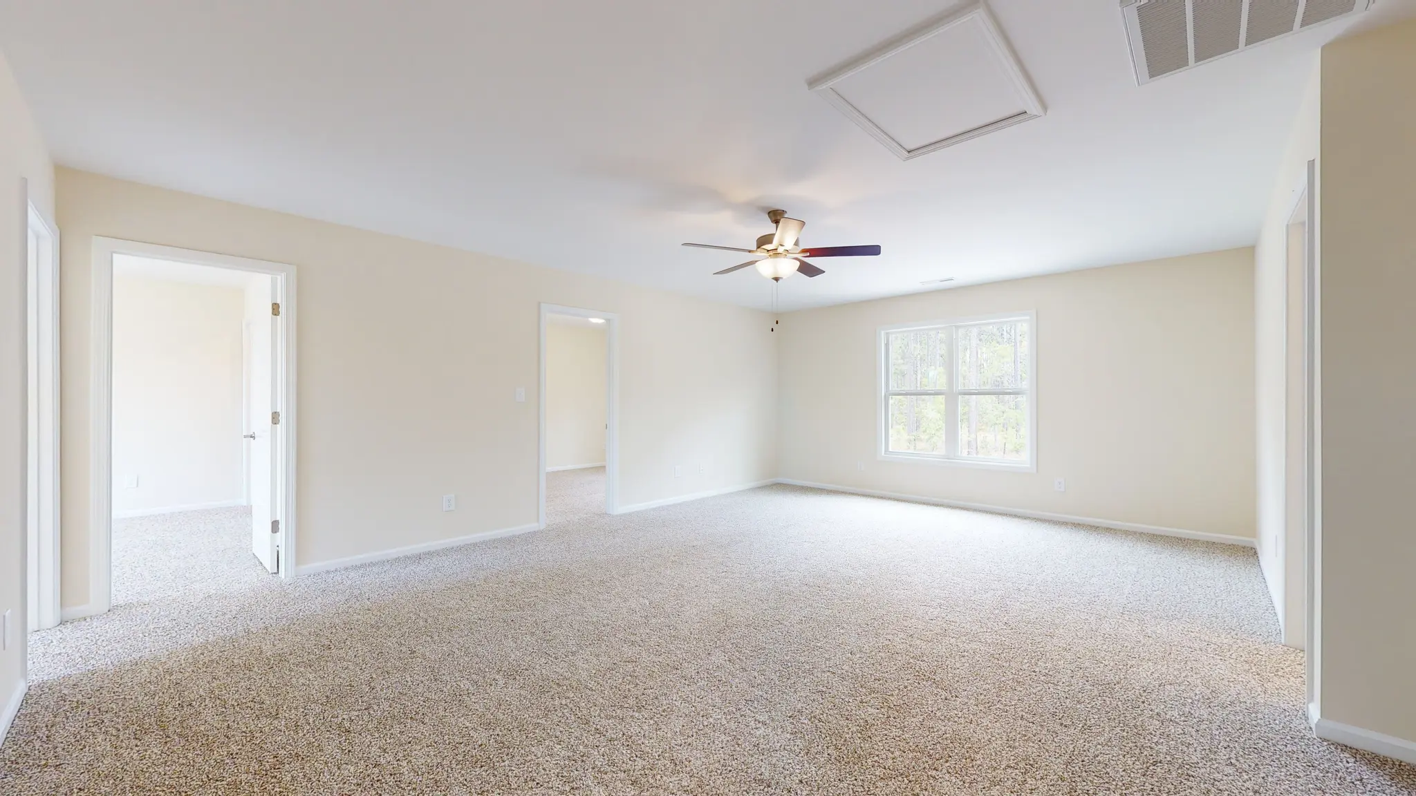 Fairfax - Interior Photo 24