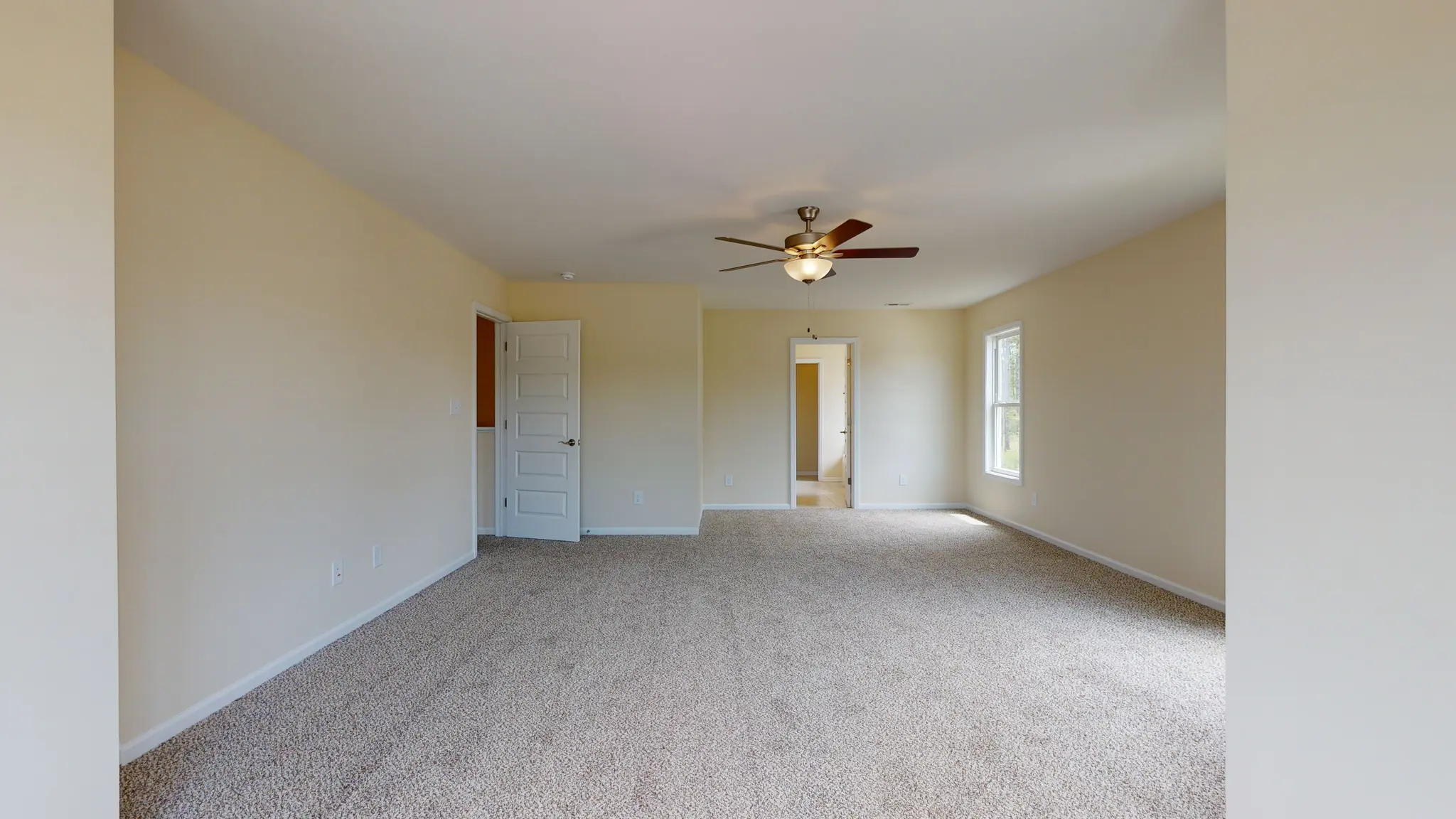 Fairfax - Interior Photo 28