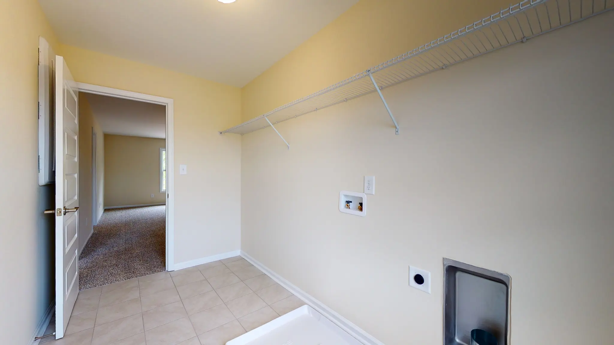 Fairfax - Interior Photo 38