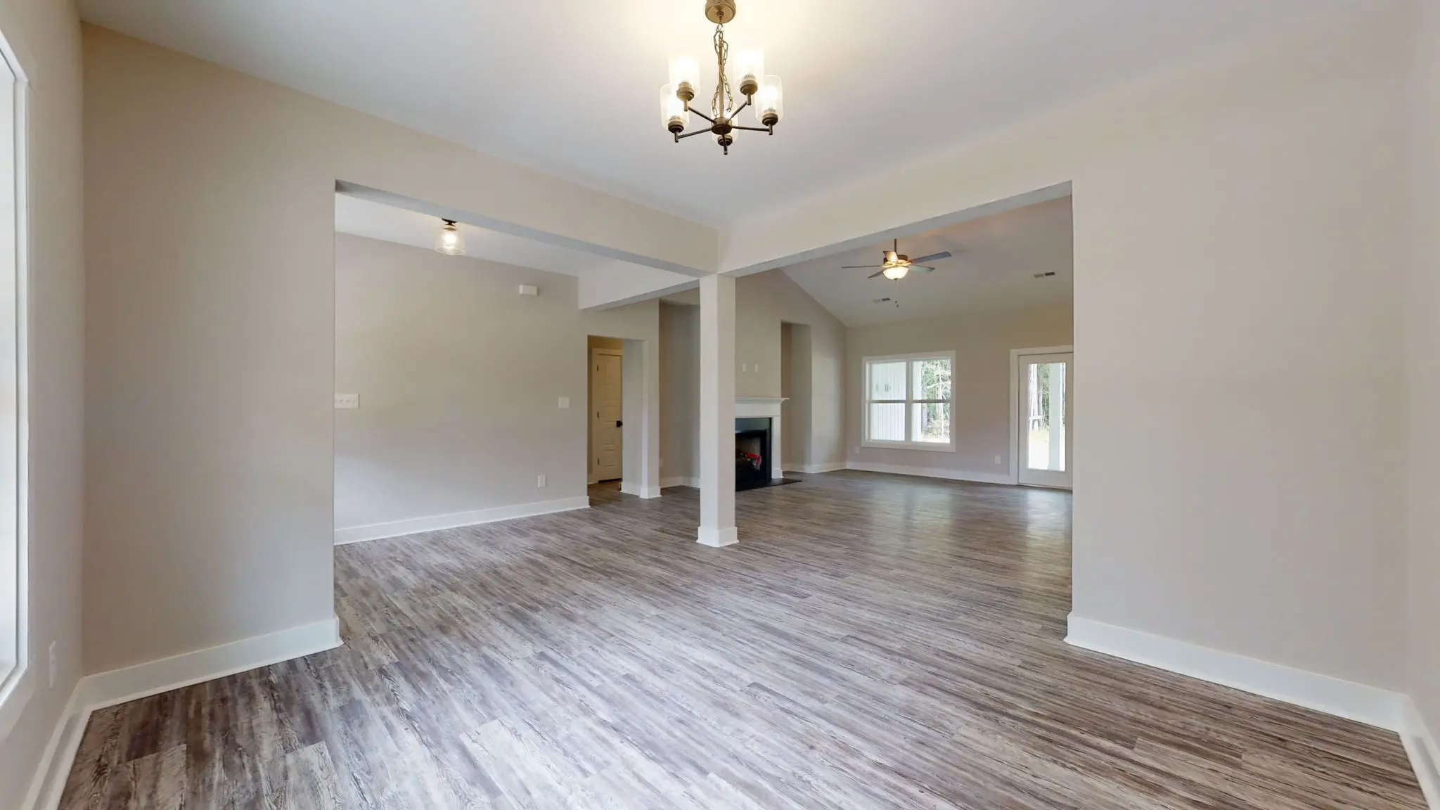 Amelia - Interior Photo 57