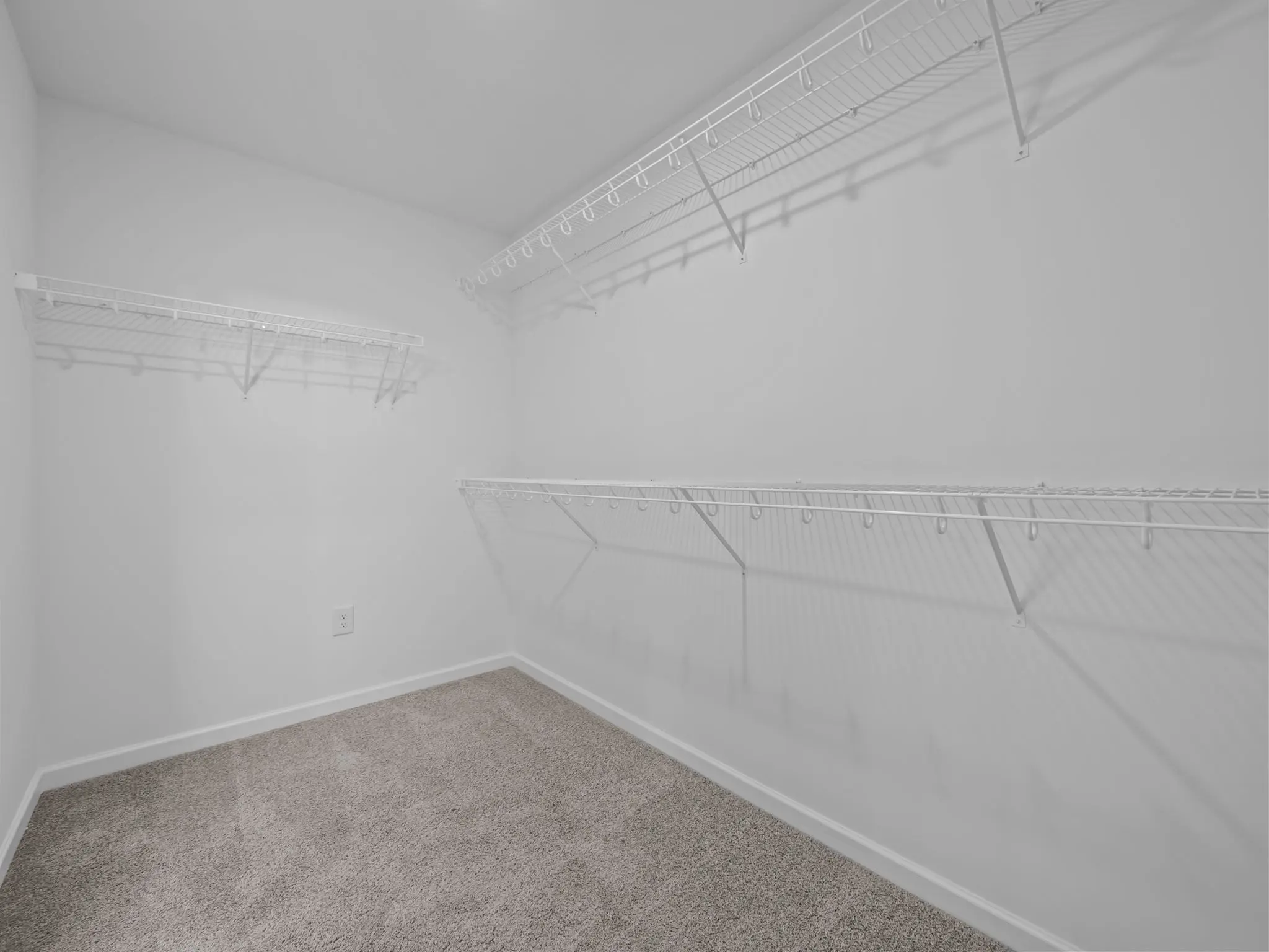 Mason - Interior Photo 15