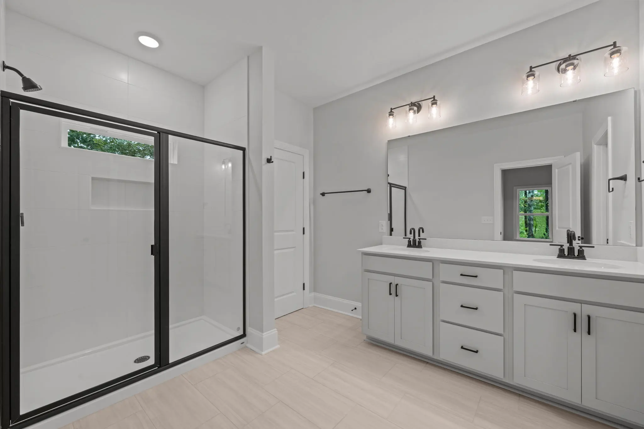 Arlington AP 2207 - Interior Photo 20