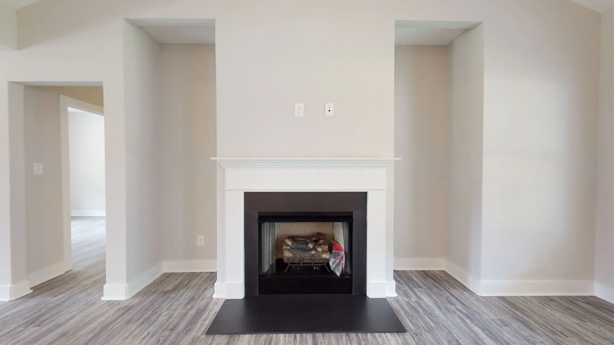 Amelia - Interior Photo 55