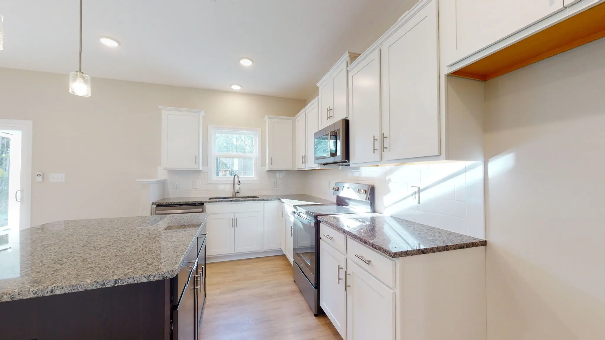 Jacob - Interior Photo 17
