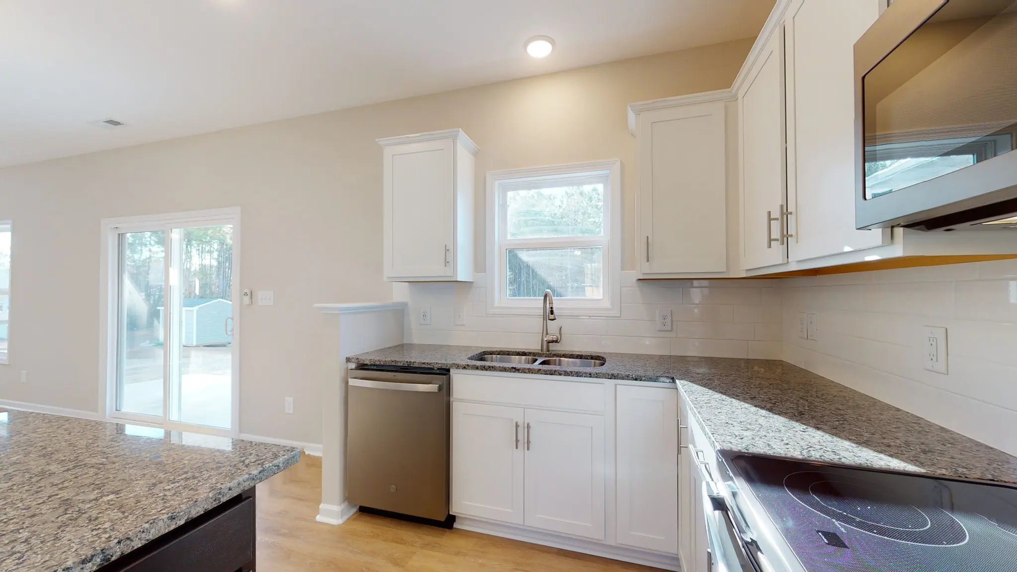 Jacob - Interior Photo 18