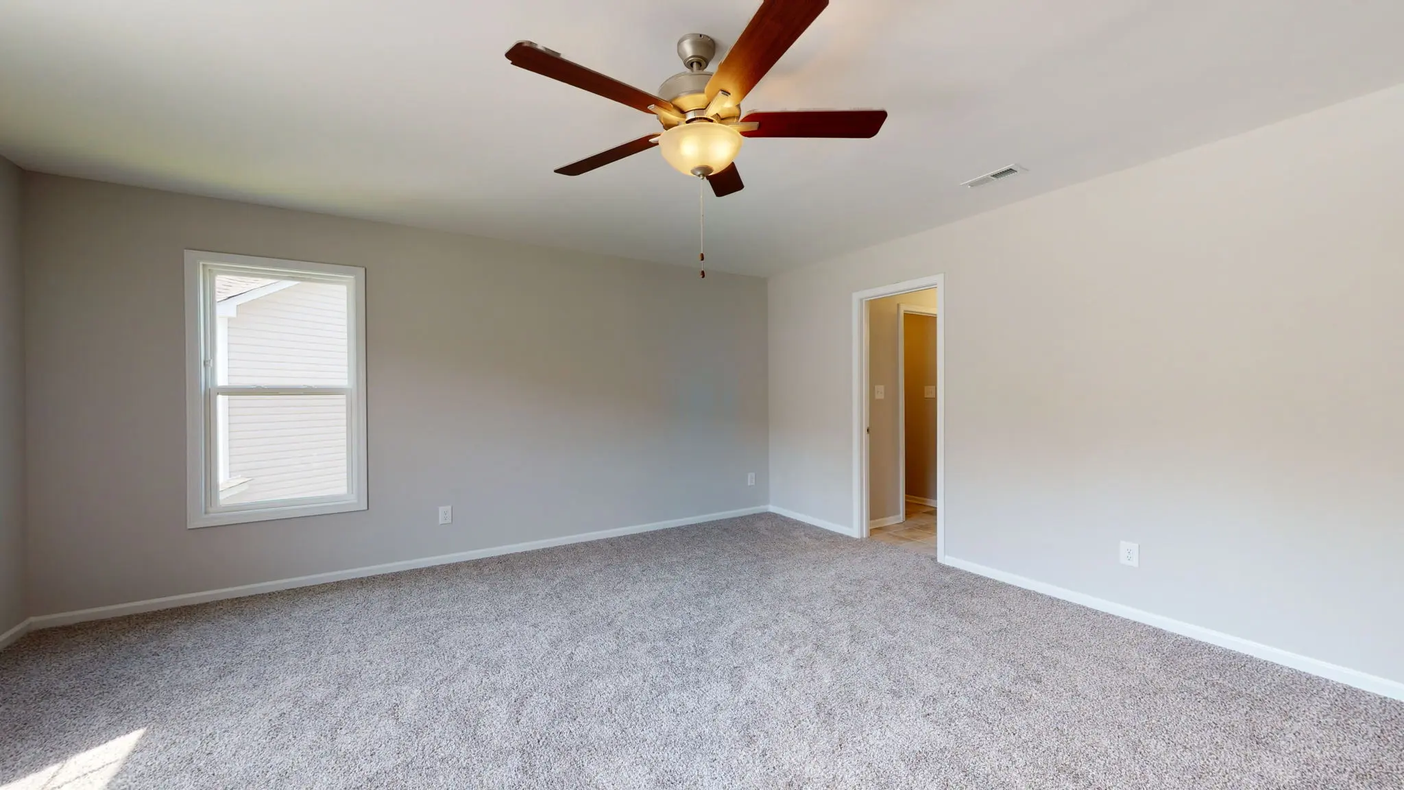 Tyler - Interior Photo 33