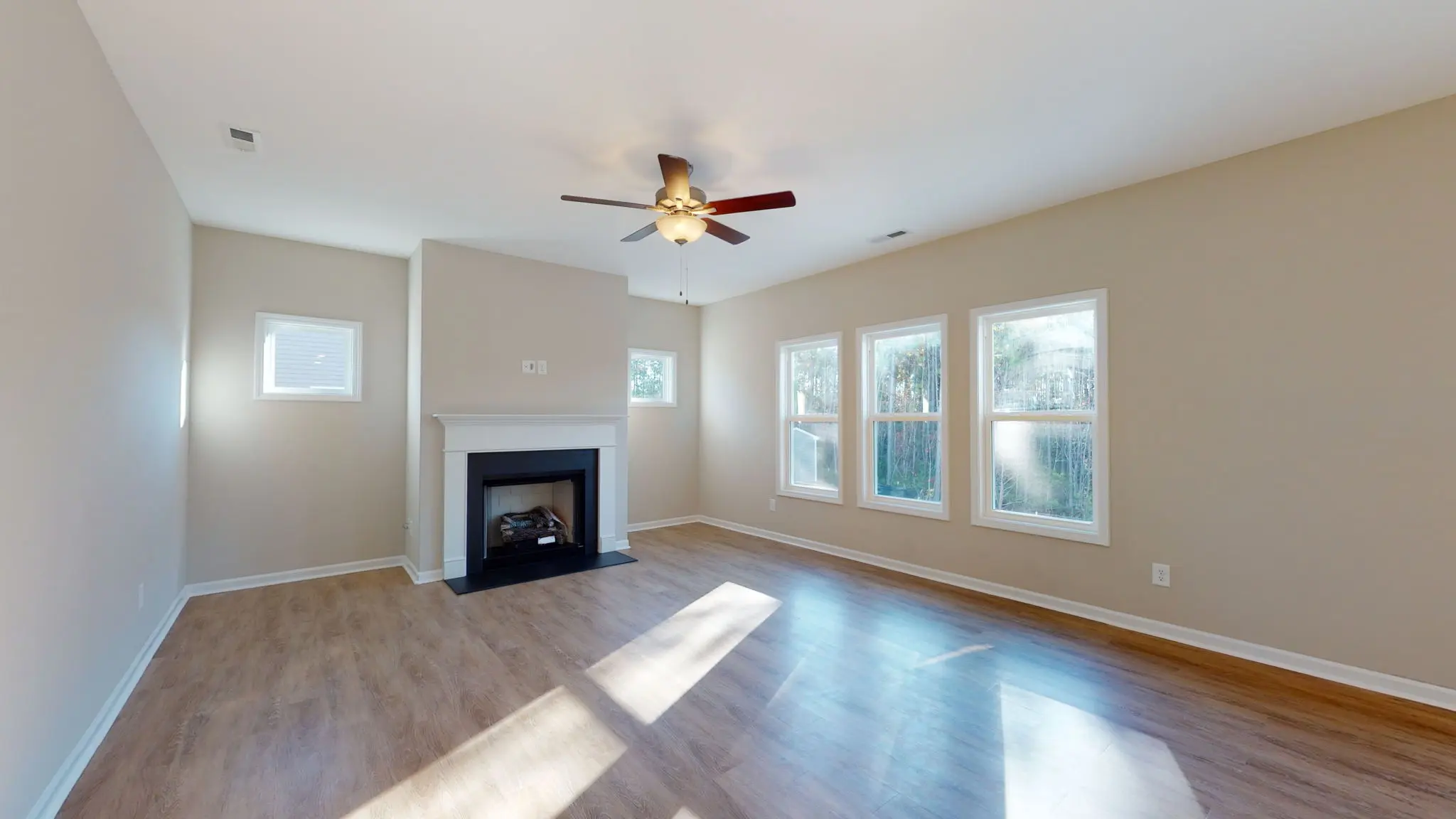 Jacob - Interior Photo 23