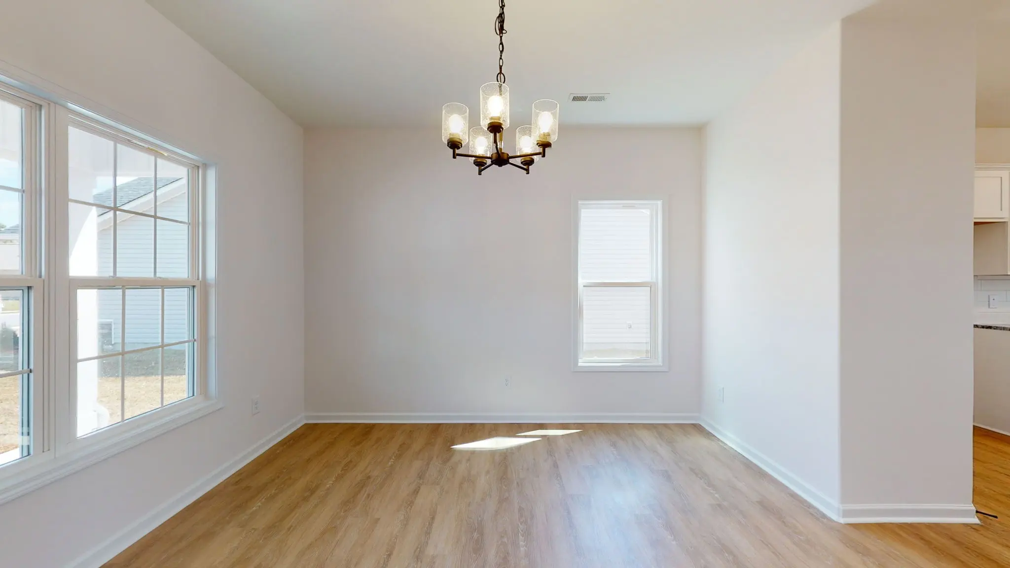 Catherine - Interior Photo 41