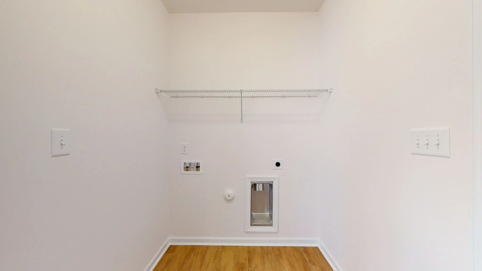 Catherine - Interior Photo 40